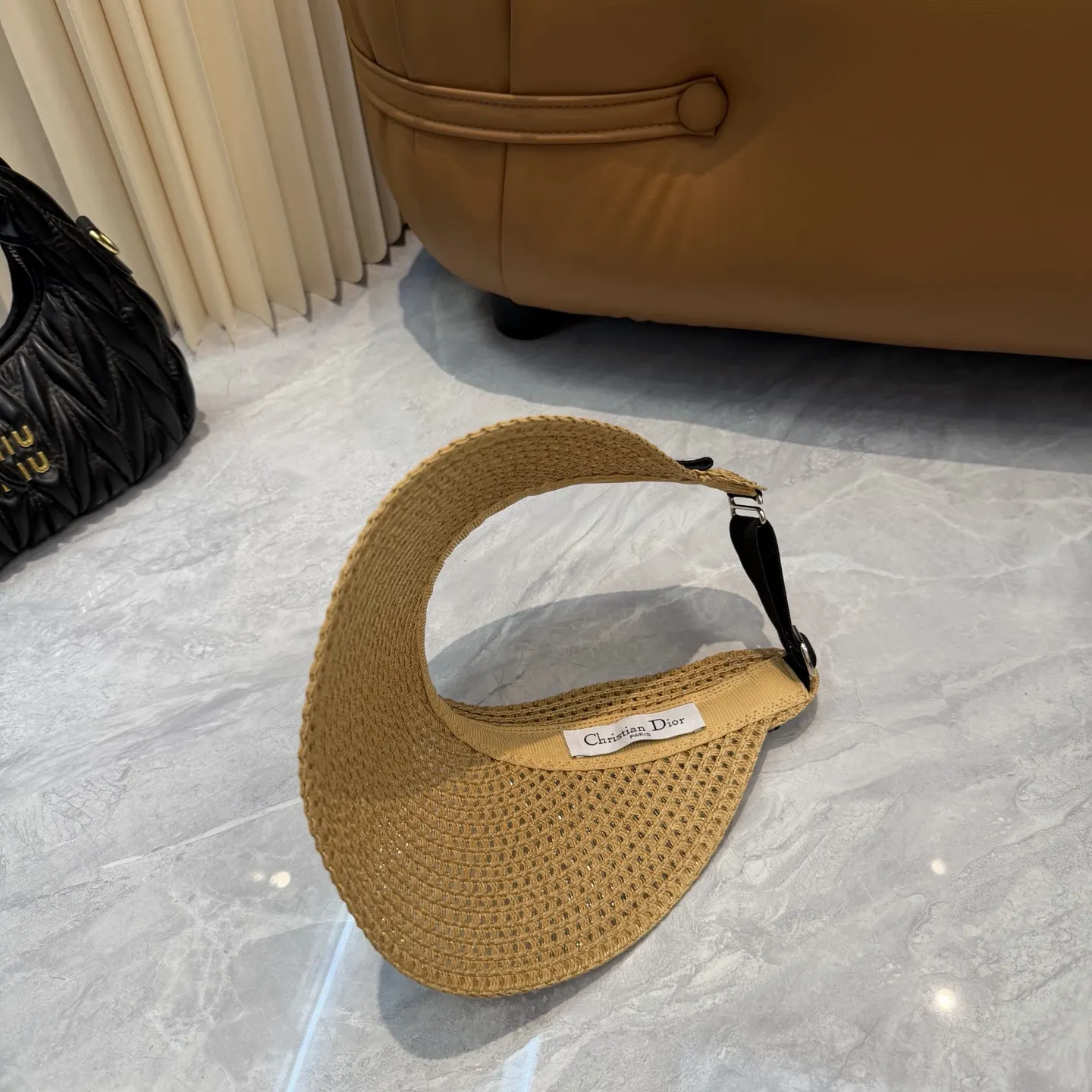 Dior 帽子 日常造型