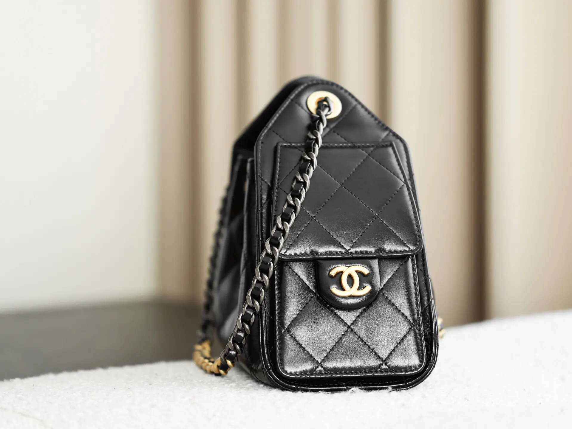 Black Hobo Shoulder Bag Vintage