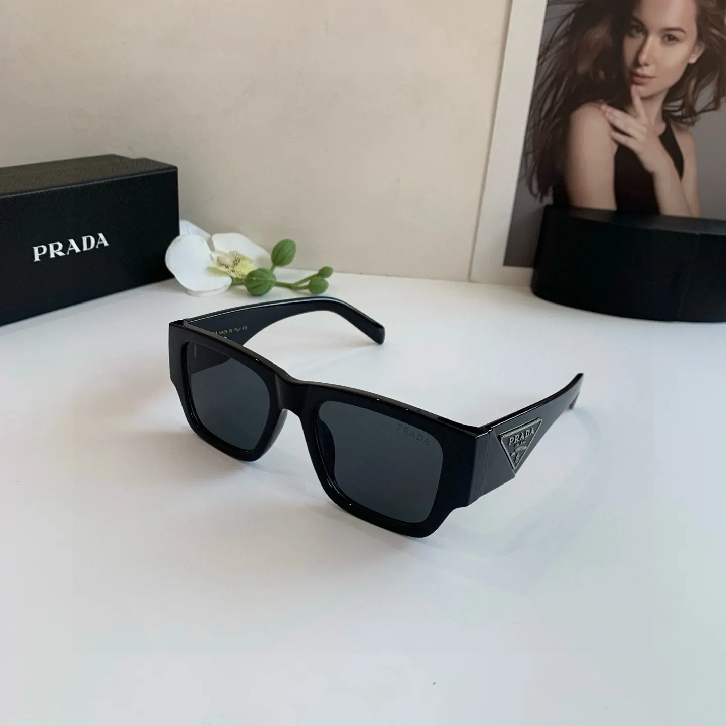 Prada 三角標 太陽鏡