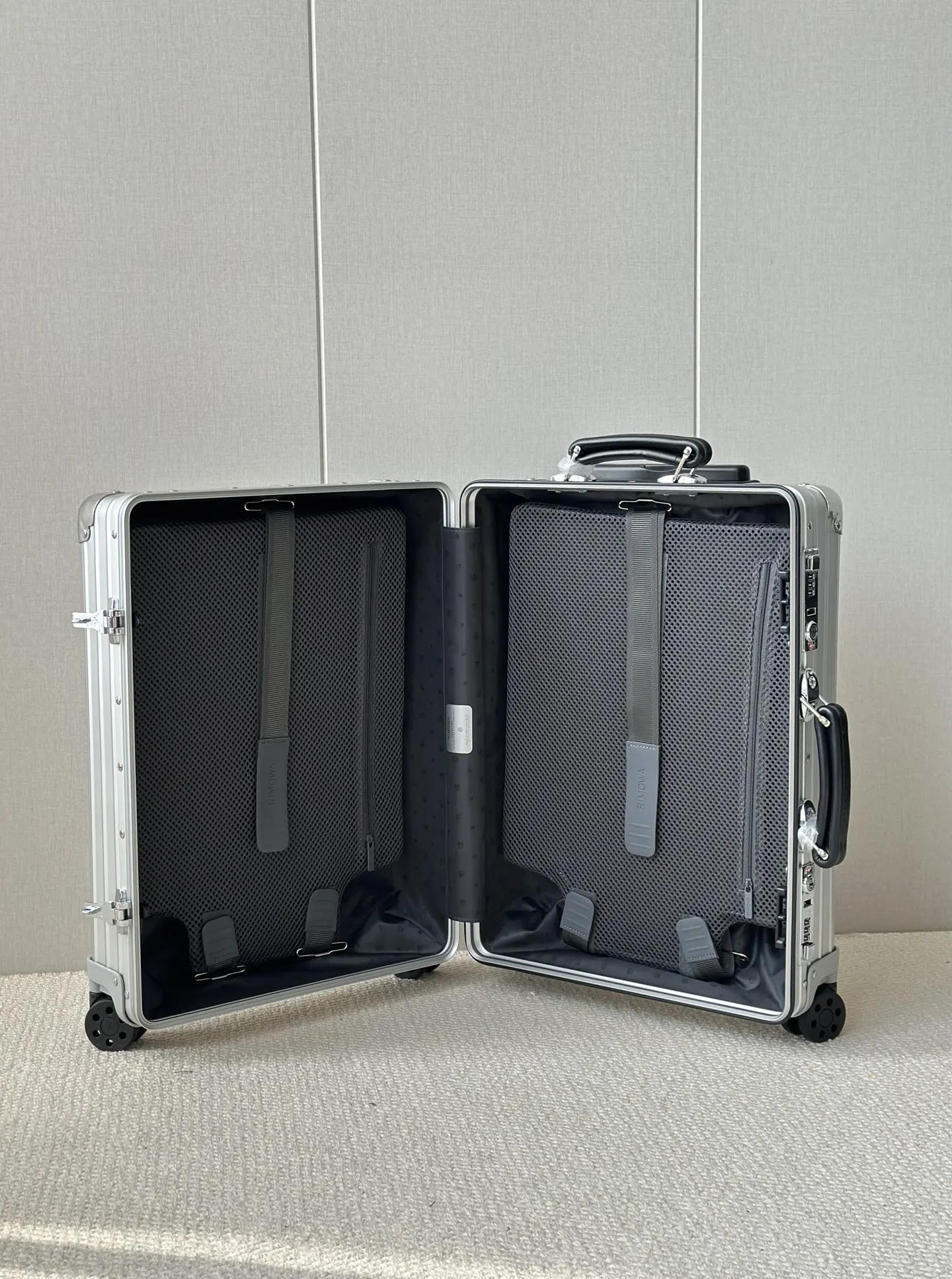 Silver Suitcase Travel Lightweight Vintage