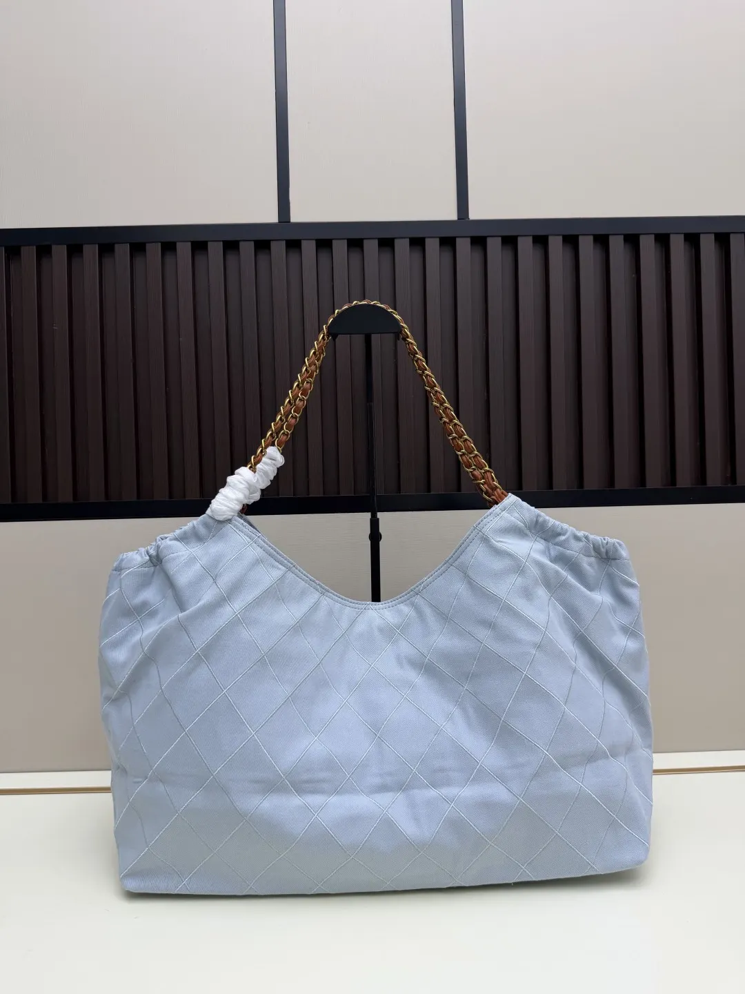 CHANEL 滩包温柔承包整个春夏的松弛感 抽绳托特自带慵懒滤 托特包 大容量托特款