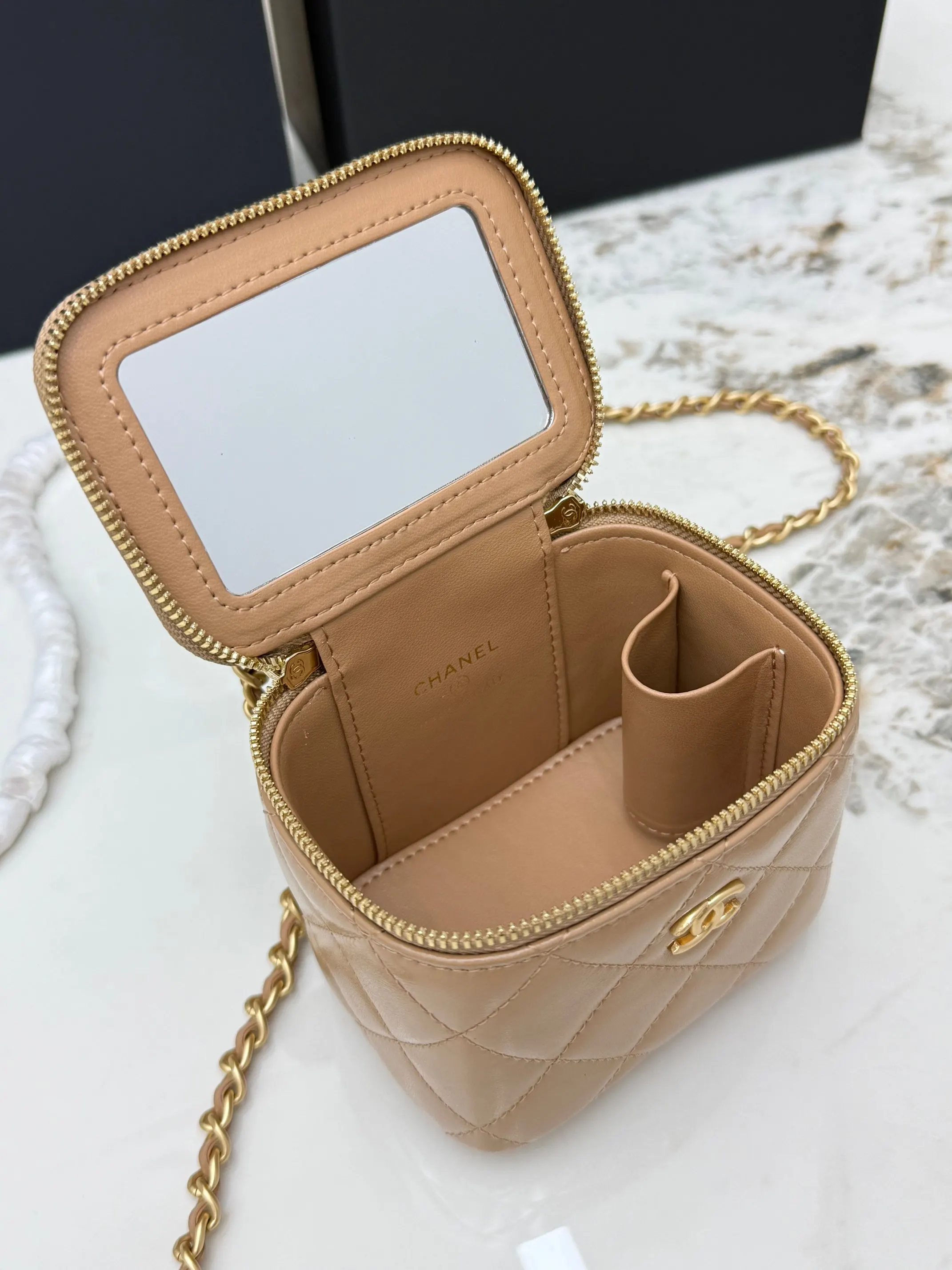 CHANEL 金色 羊皮 链条包 精致链条款