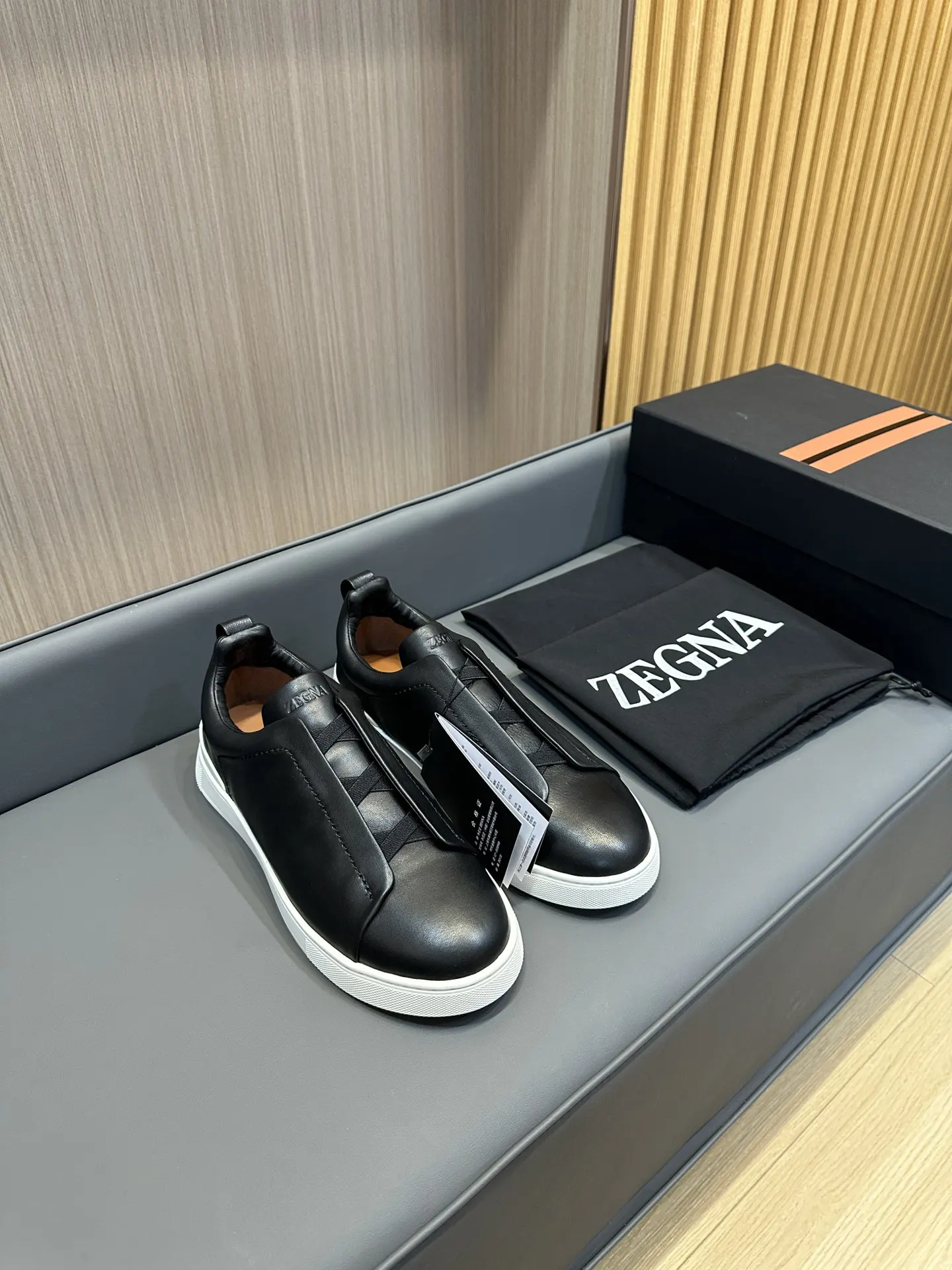Triple S Casual Versatile Image 9 Triple S Casual Versatile Image 9