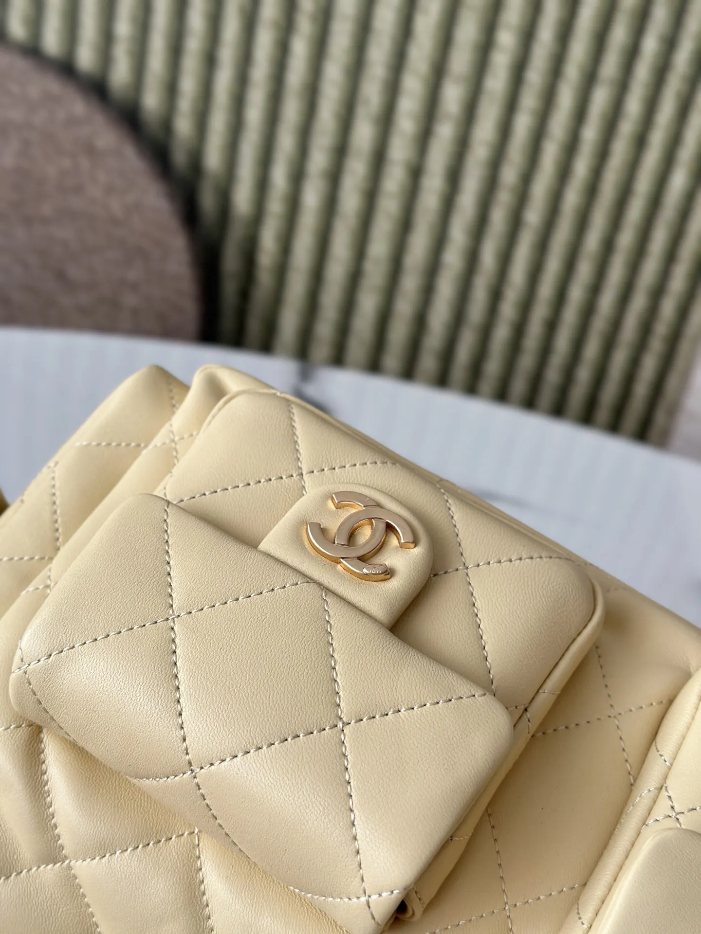 White Chain Bag