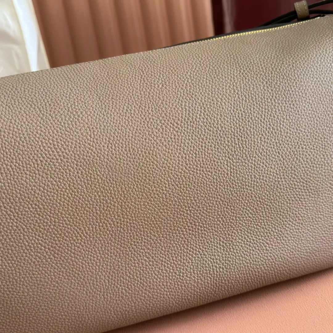 Gucci Brown Gold Hobo Shoulder Bag Vintage Leather