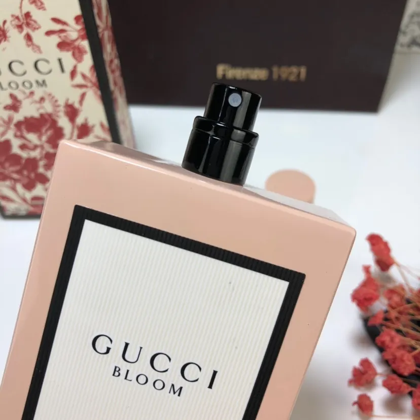 Gucci Bloom 花悅系列紅色花卉女士香水禮盒