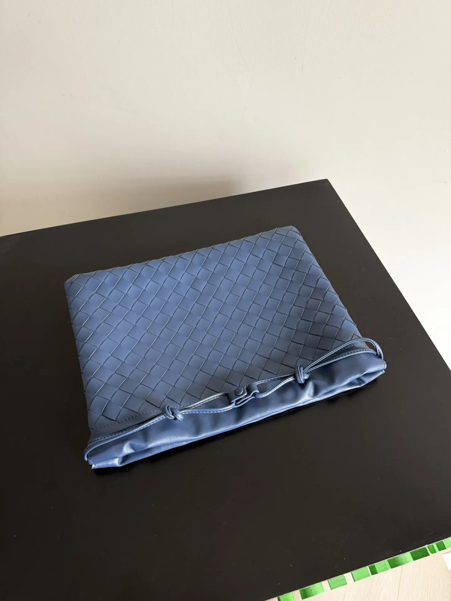 Bottega Veneta 尼龍 手拿包 精致手拿款