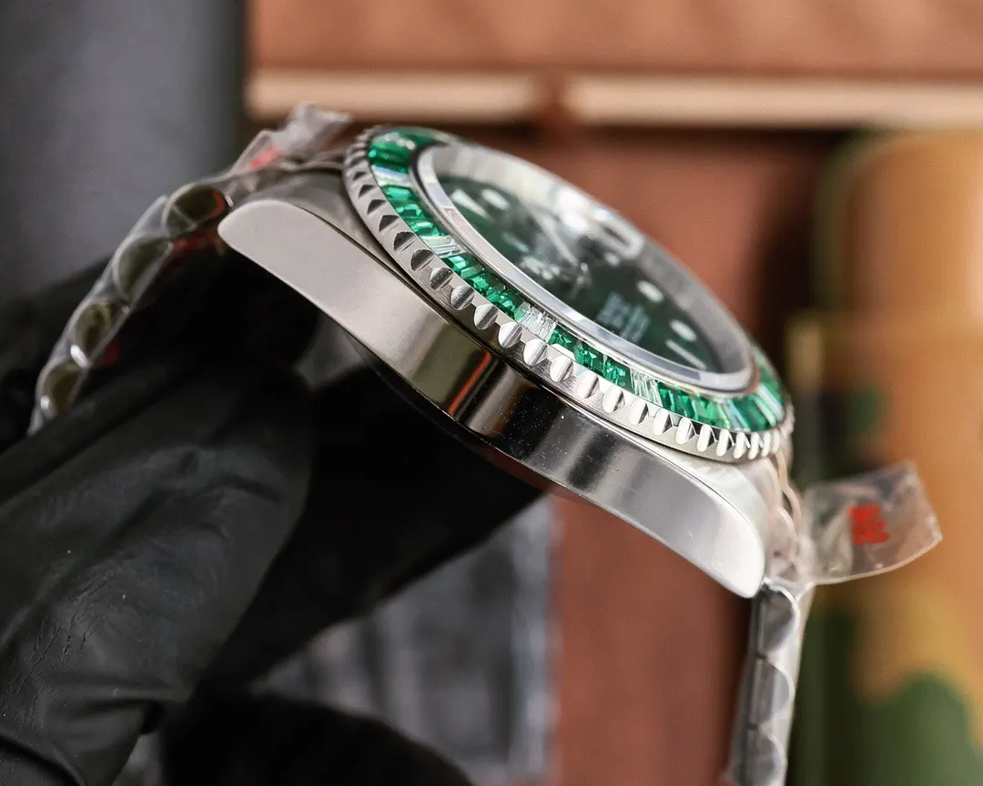 Rolex 全新字面 三珠钢带的 五珠钢带 劳力士 奢 手錶 經典腕表款