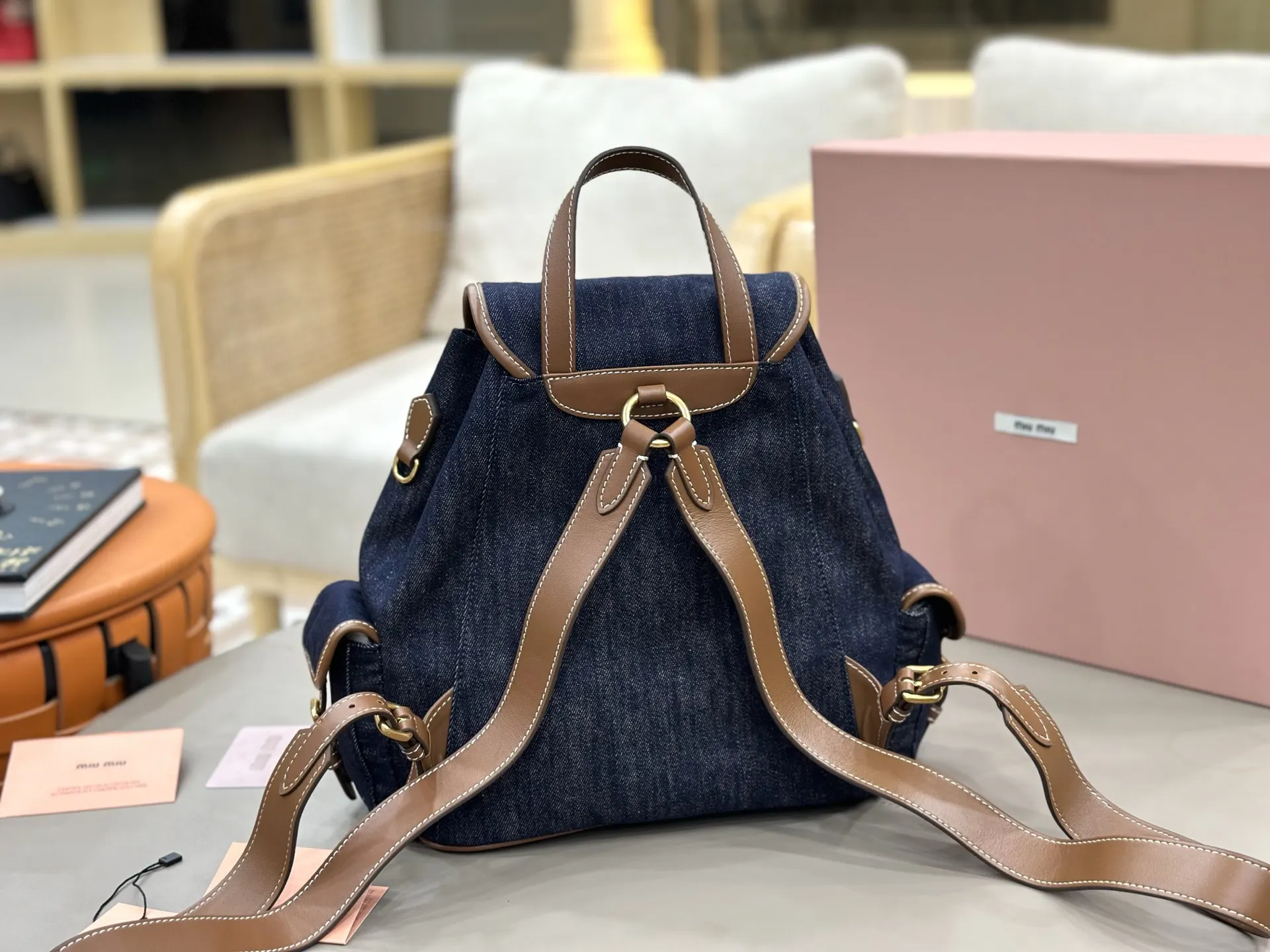 Miu 牛仔 丹宁 皮革 雙肩包 实用雙肩款