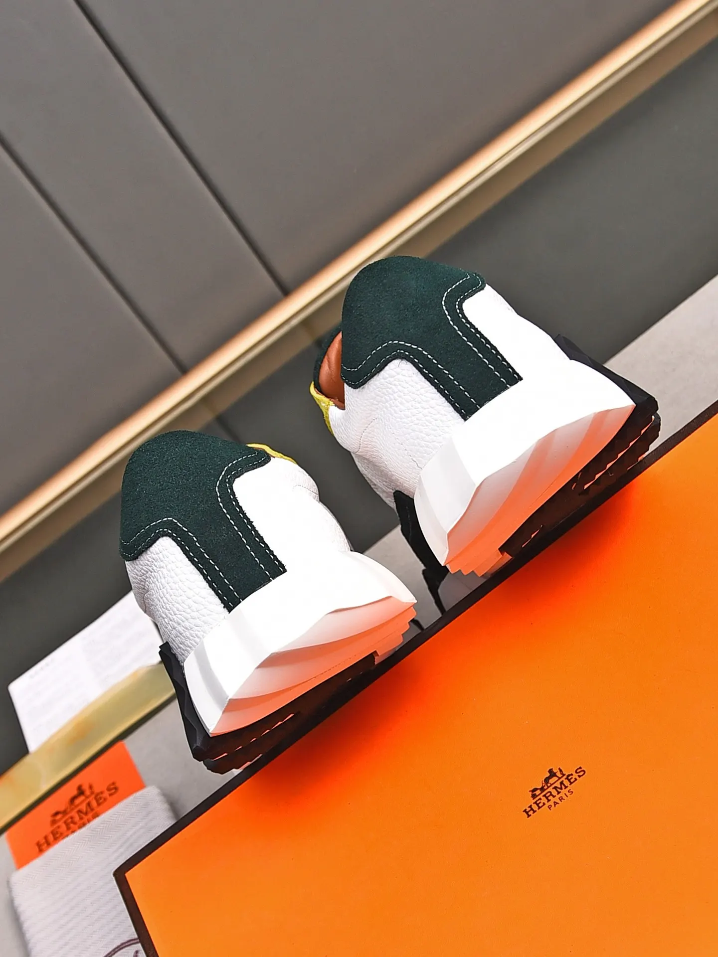 Hermès 小牛皮 运动鞋 舒適(數字5) Hermès 小牛皮 运动鞋 舒適(數字5)