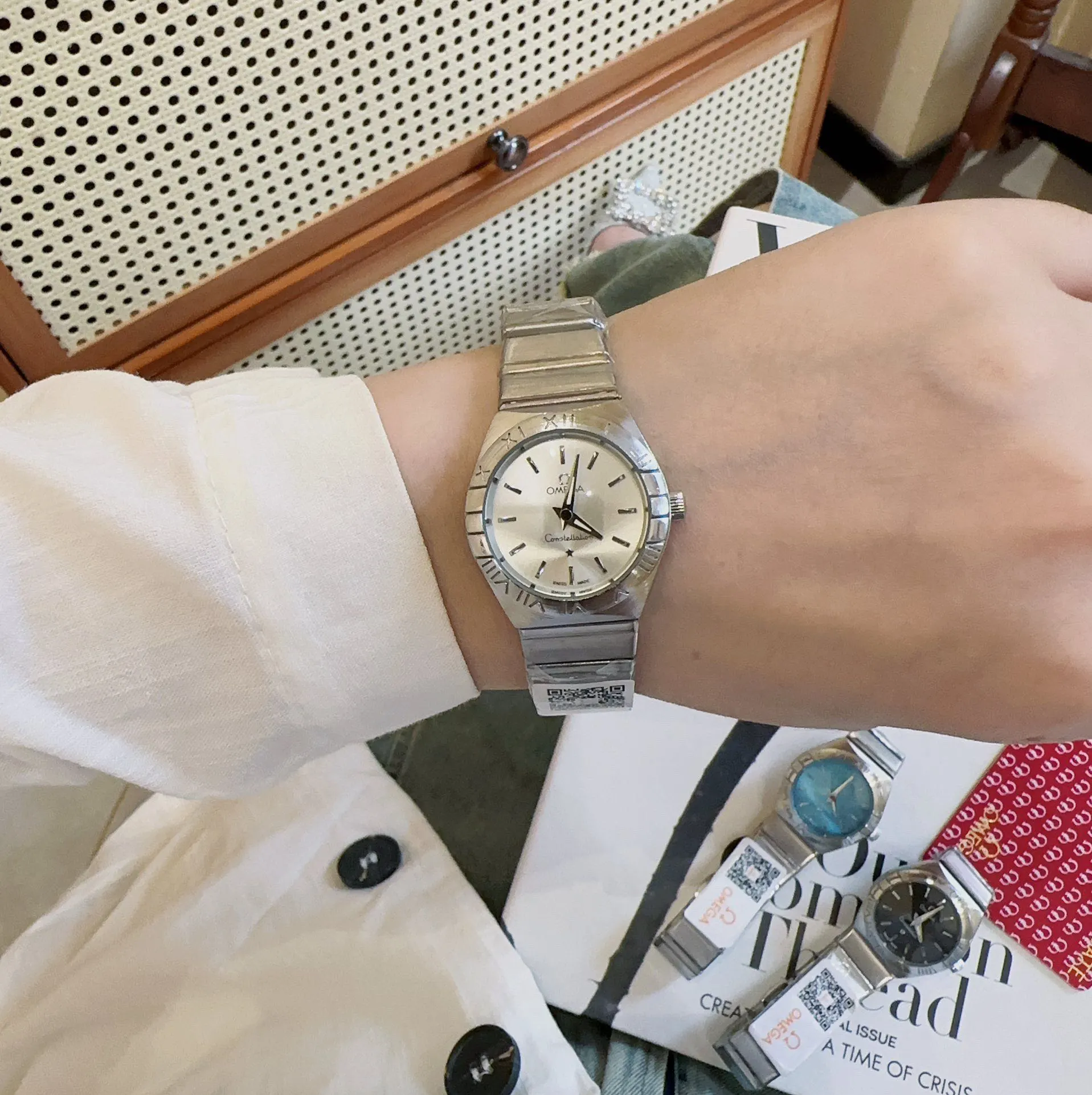 Omega 欧米茄 星座石英系列腕表 纤巧触感 手表 经典腕表款
