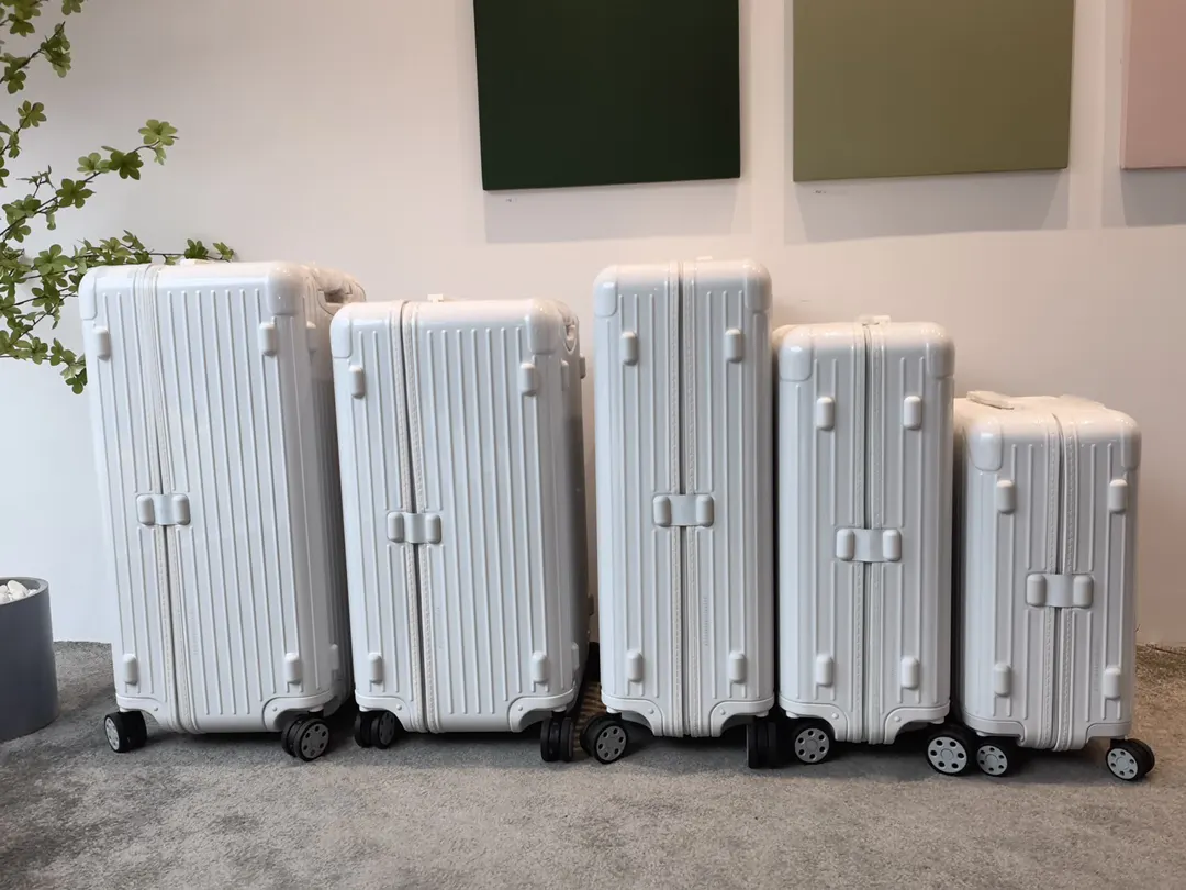 黑色 白色 双 全场顺丰包邮 新版升级 RIMOW 行李箱 旅行拉杆款 轻便出行款
