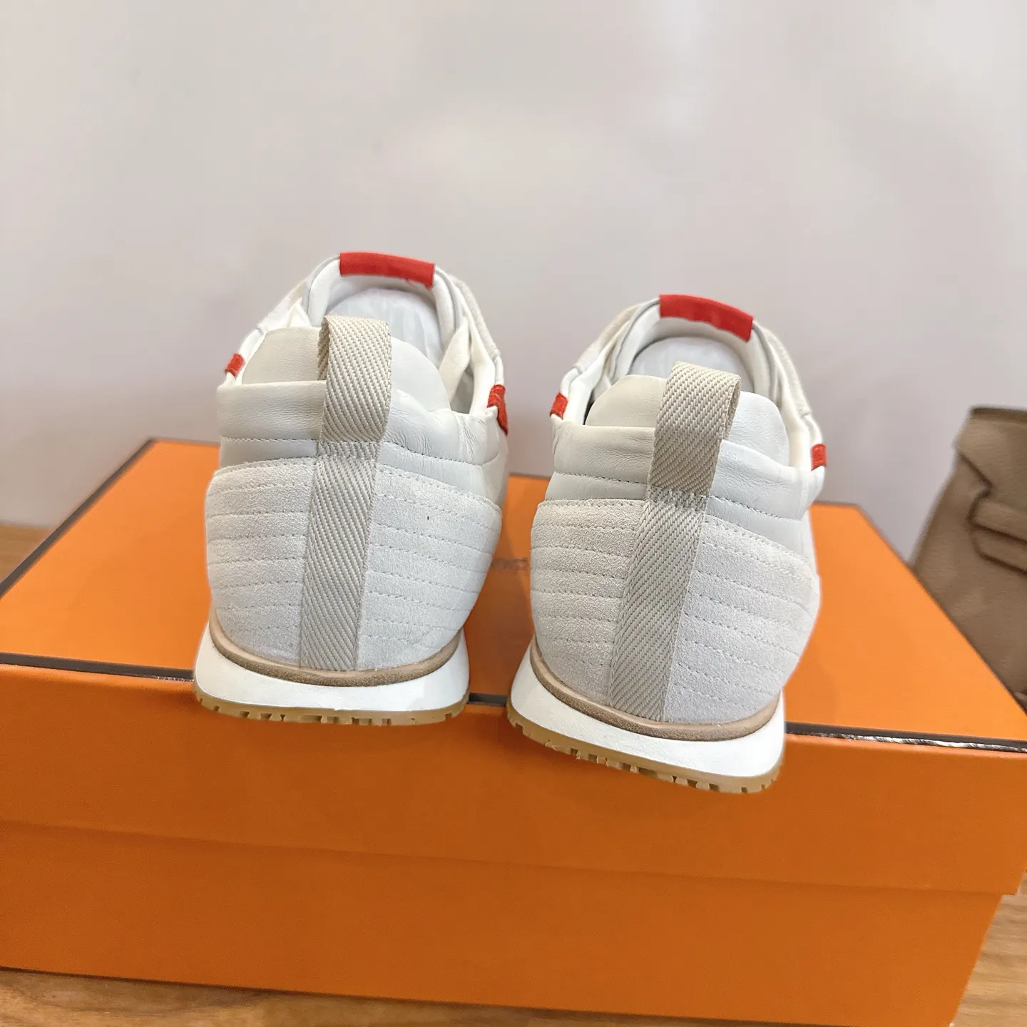 Hermès 运动鞋