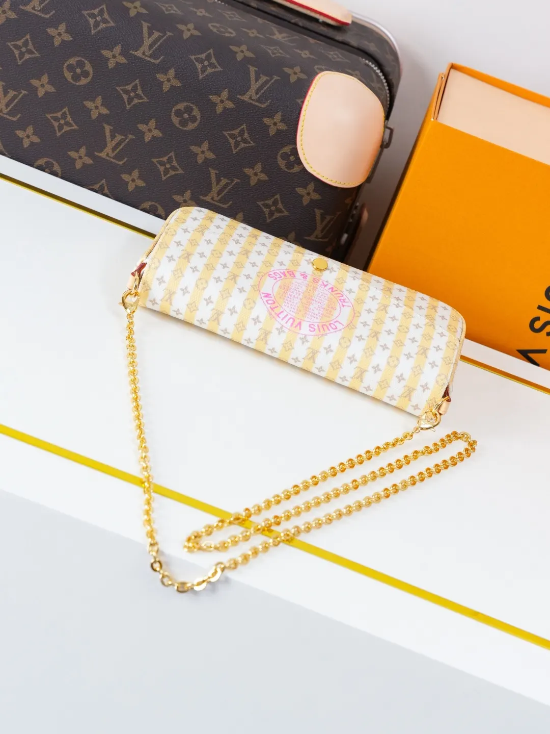 Louis Vuitton Gold Chain Bag Canvas