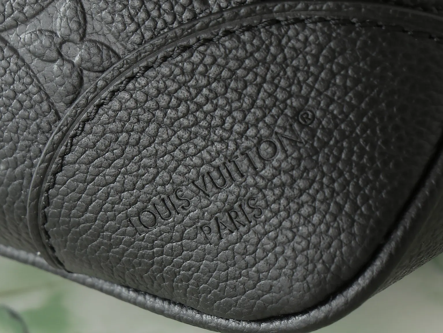 LV Boulogne Black Gold Color Scheme Chain Bag Shoulder Crossbody | ORBUYBAG High-End Fashion Boutique