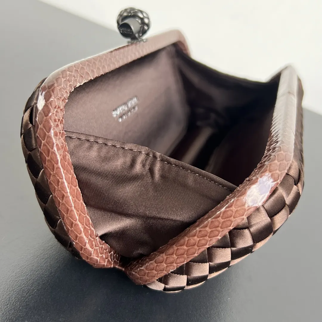 Bottega Veneta 化妆包 便携收纳款