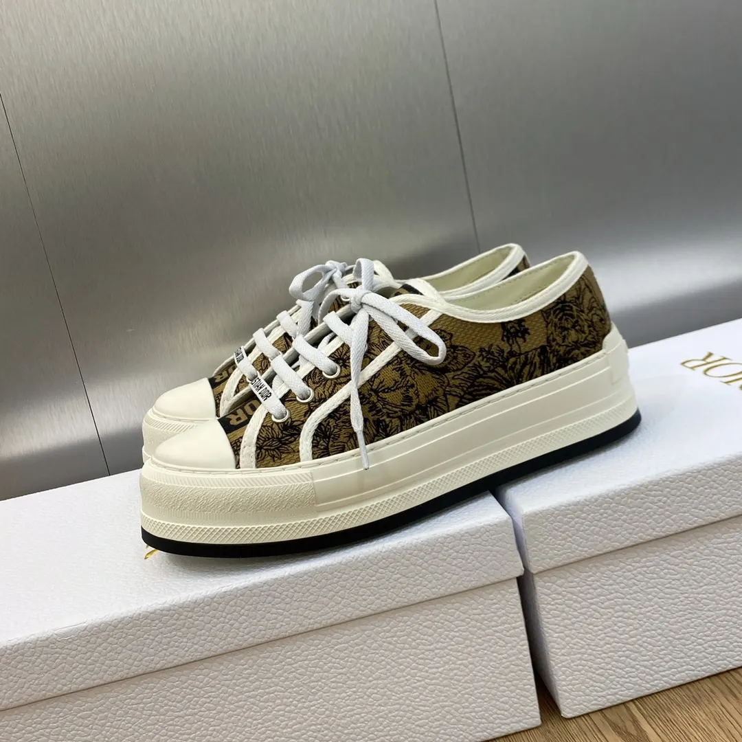 Dior 厚底 拼色 运动鞋(數字4) Dior 厚底 拼色 运动鞋(數字4)