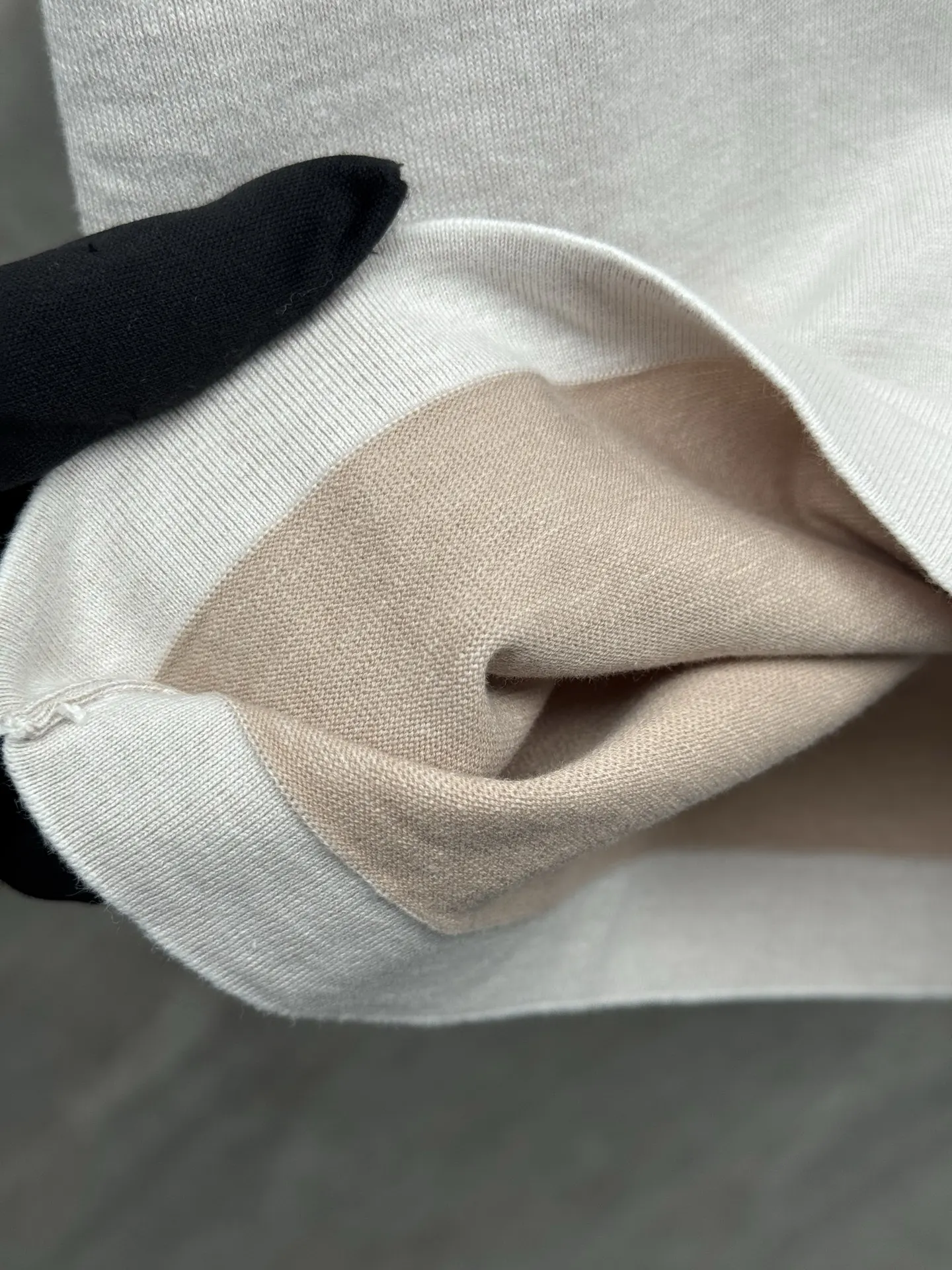 Dior White Crew Neck Short Sleeve T-Shirt Image 9 Dior White Crew Neck Short Sleeve T-Shirt Image 9