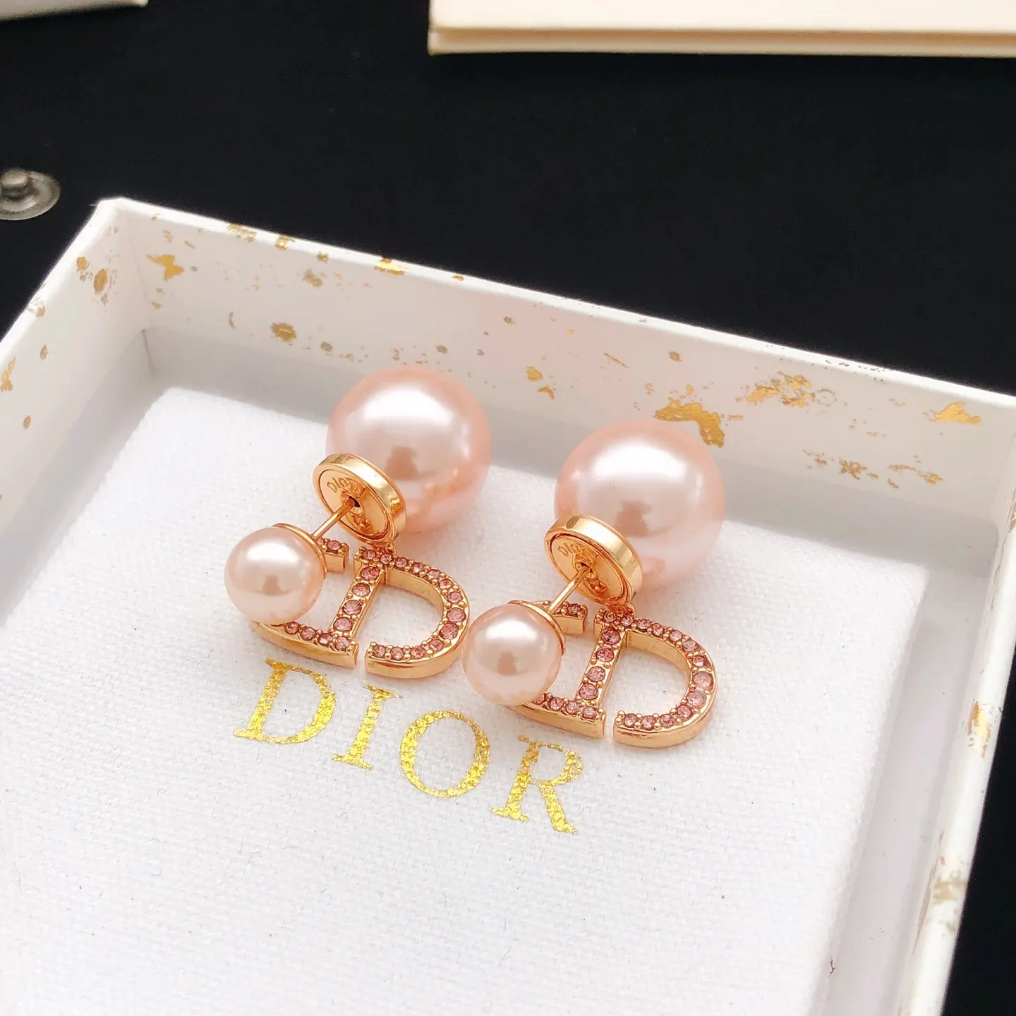 Dior 金色CD耳环 珍珠吊坠配饰款