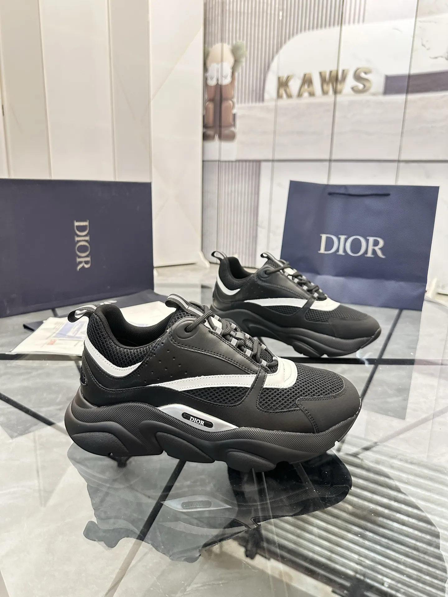 Dior B22 黑白拼色牛皮休閒鞋 經典厚底