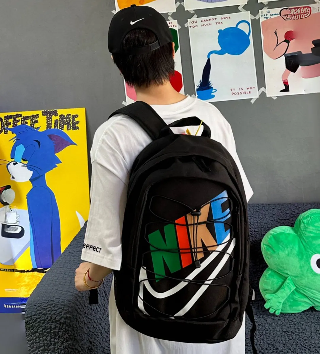 黑色 高 Nike耐克彩虹抽绳系列單肩包学生书包 日常單肩背款
