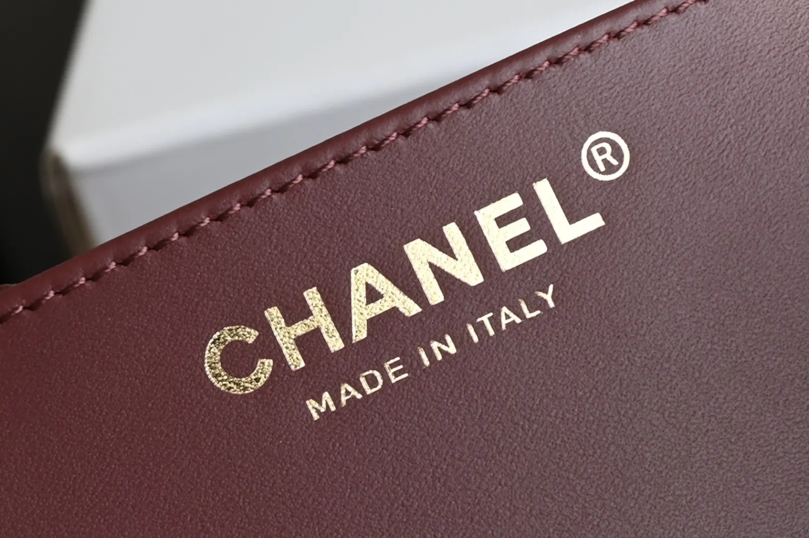 Red Fashion Item Travel Leather Image 9 Red Fashion Item Travel Leather Image 9