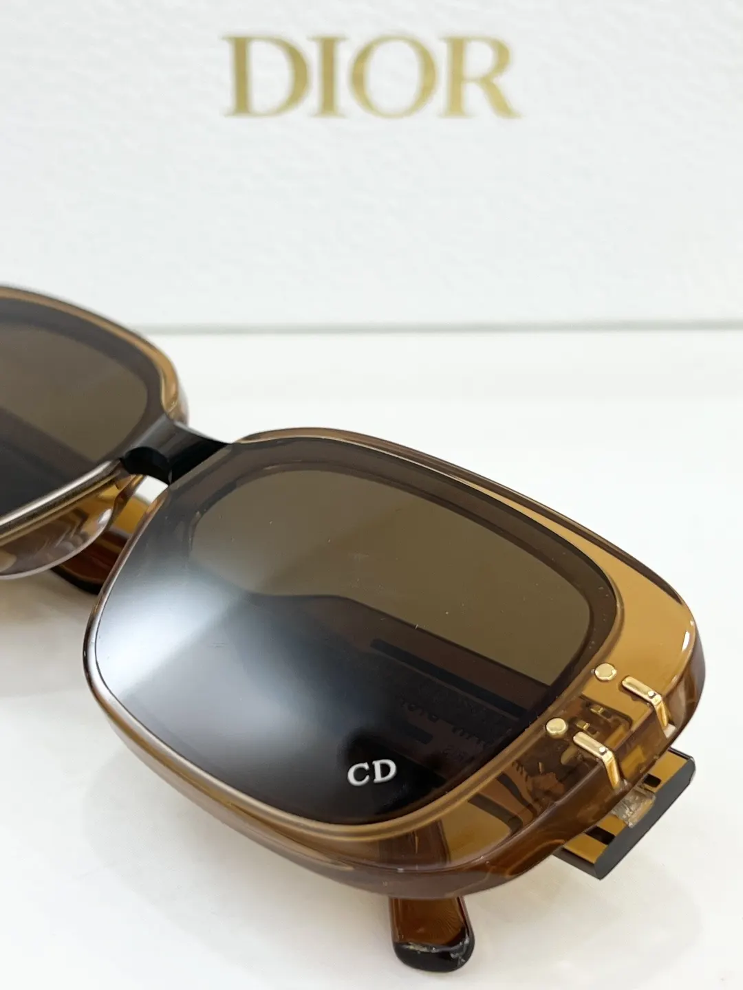 Dior 黑色方框太阳镜 复古