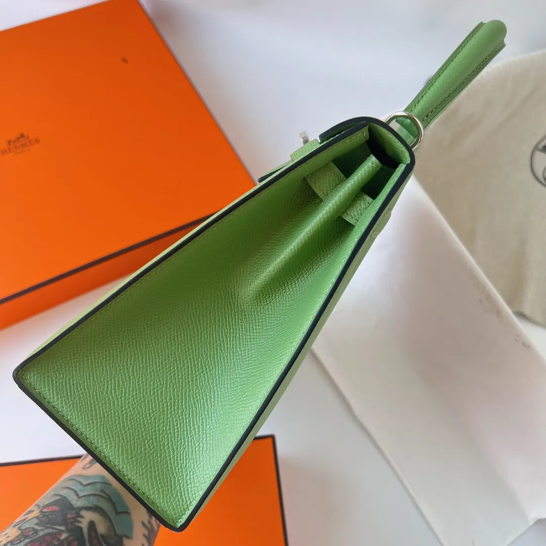 Hermès Kelly 牛油果绿 Epsom掌纹牛皮 手提包 25cm