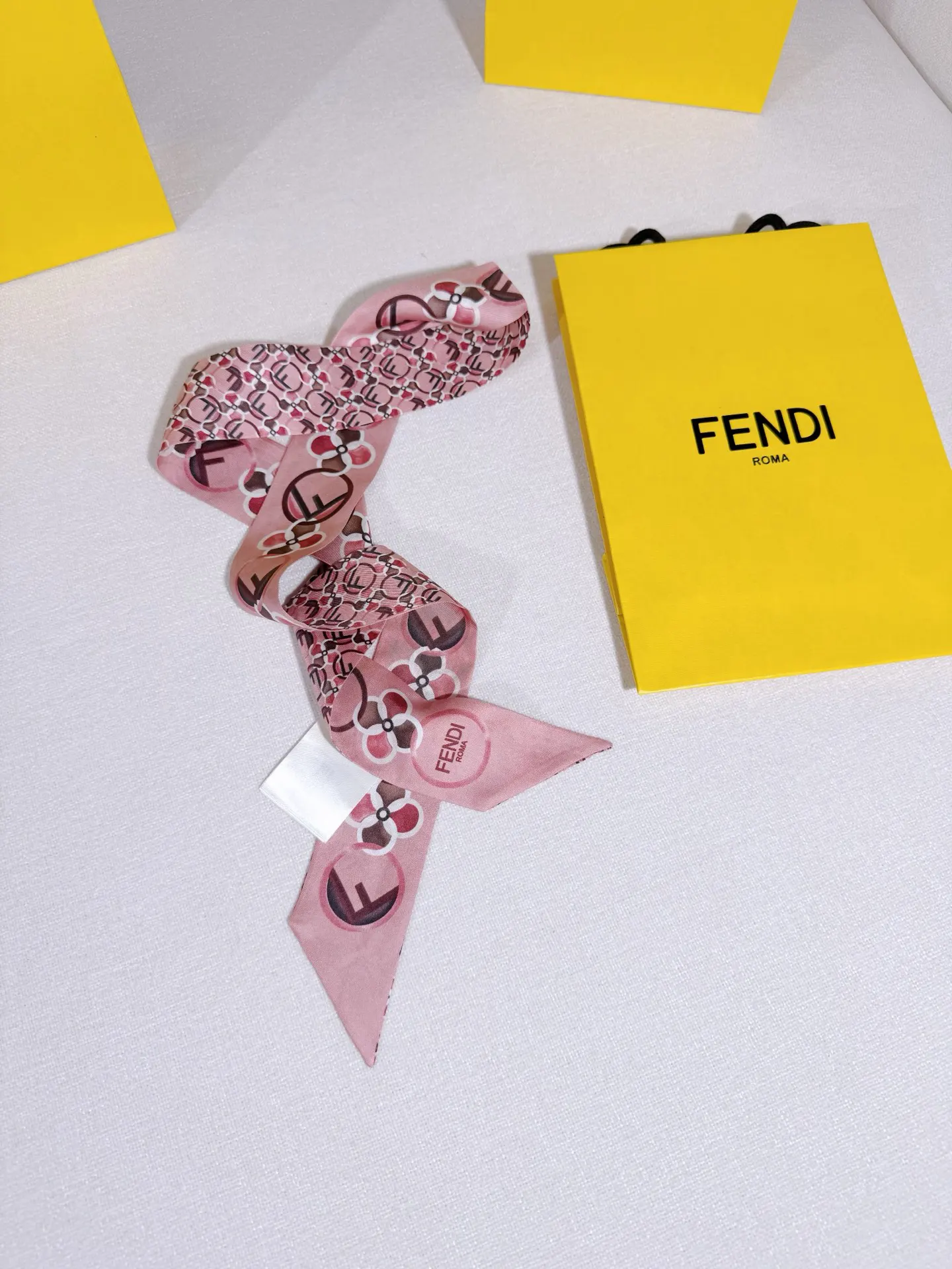 Pink Fashion Item Commuter Versatile Image 9 Pink Fashion Item Commuter Versatile Image 9