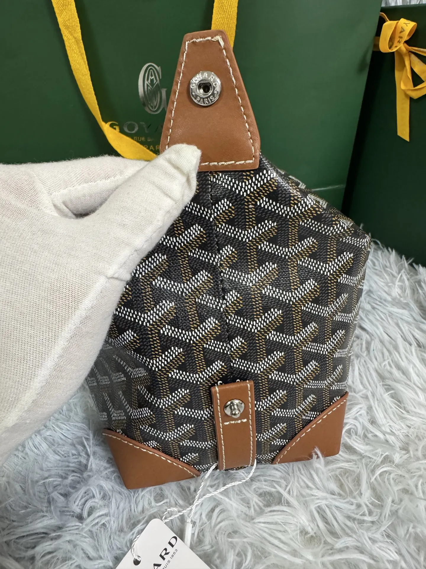 Cosmetic Pouch Leather