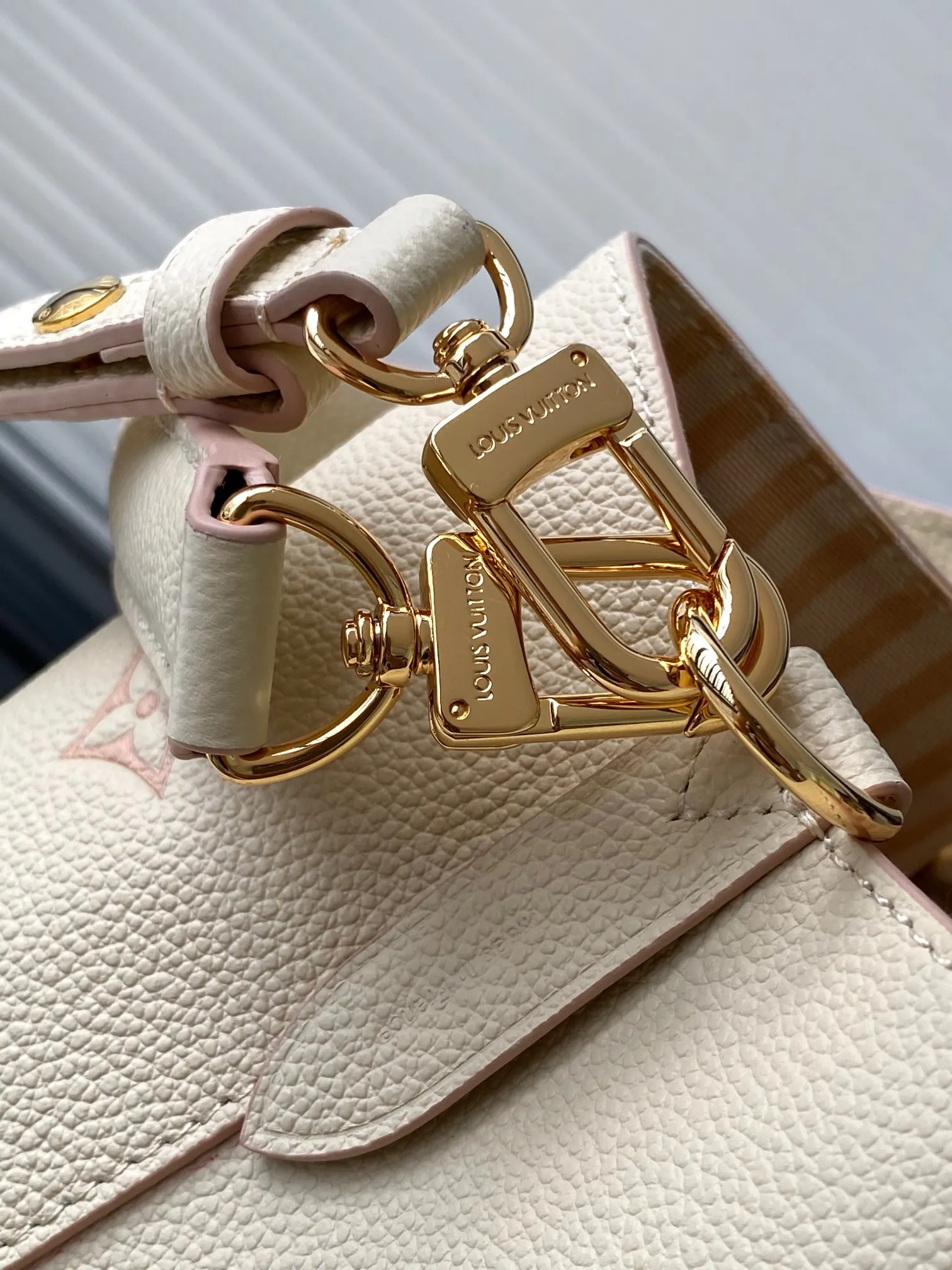 Chain Bag Leather