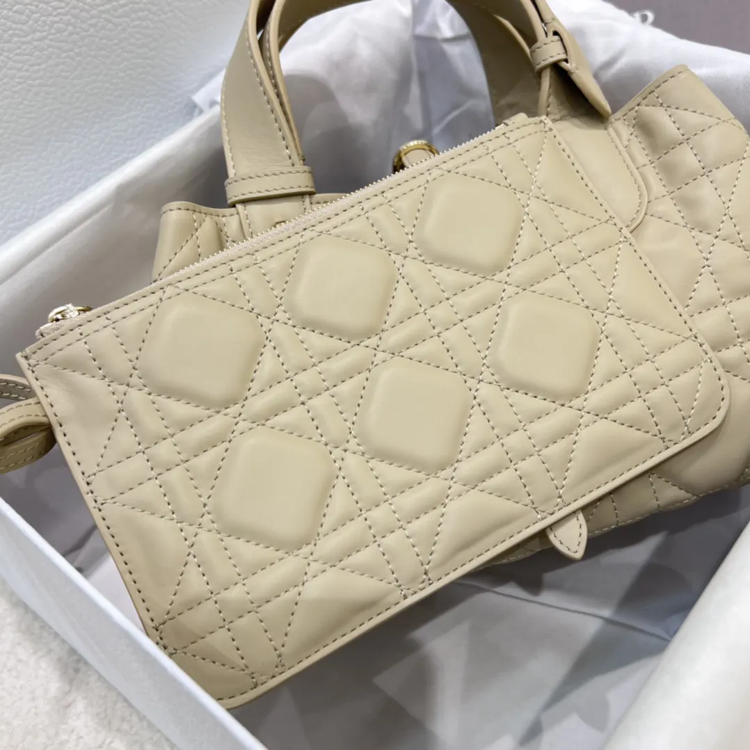 Dior 牛皮手袋 手提斜挎 复古