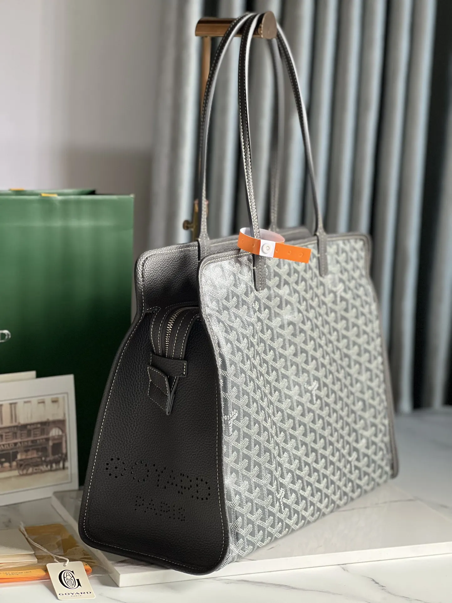 Fashion Item Travel