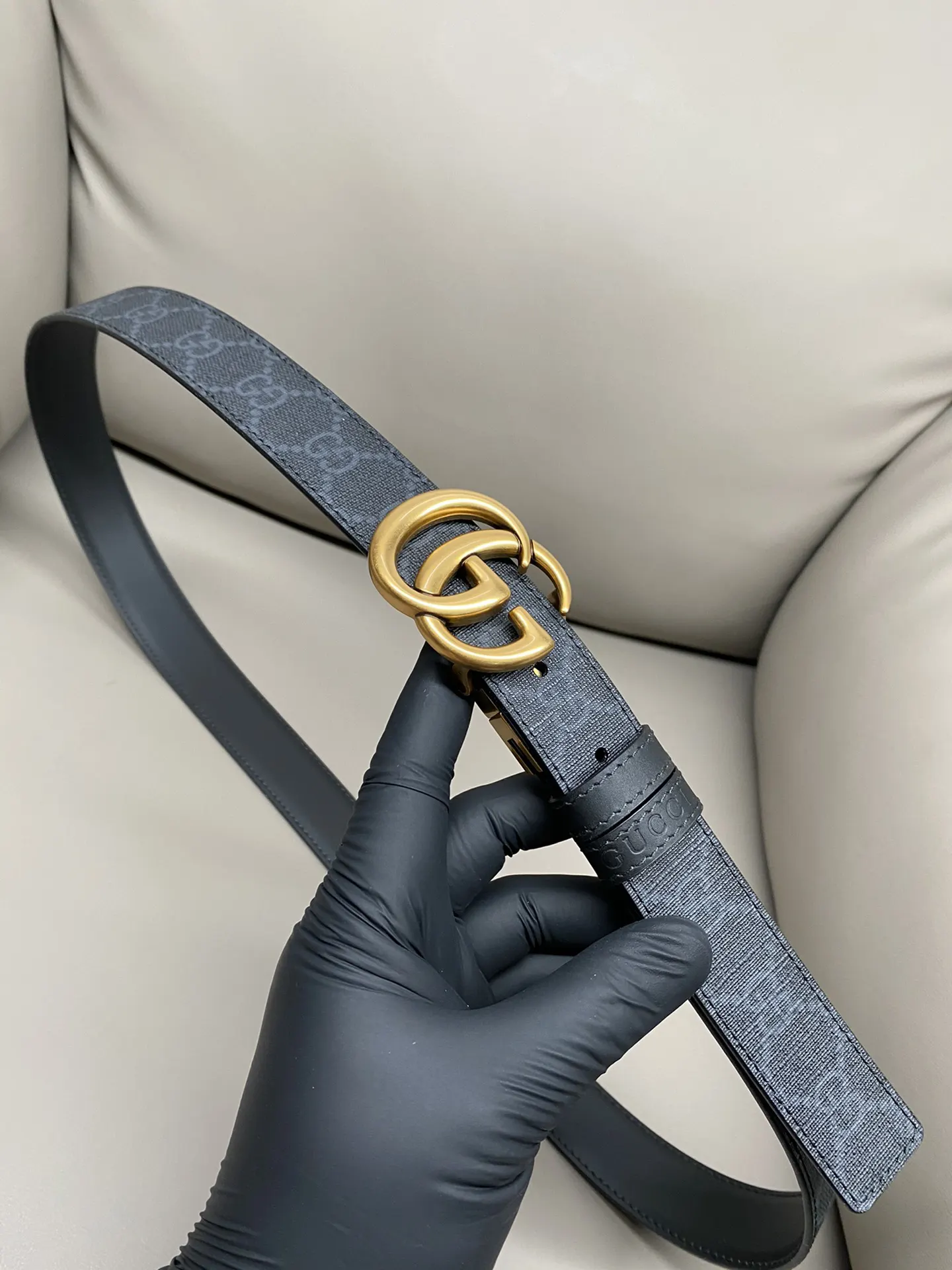 Gucci Marmont 双G扣牛皮双面腰带