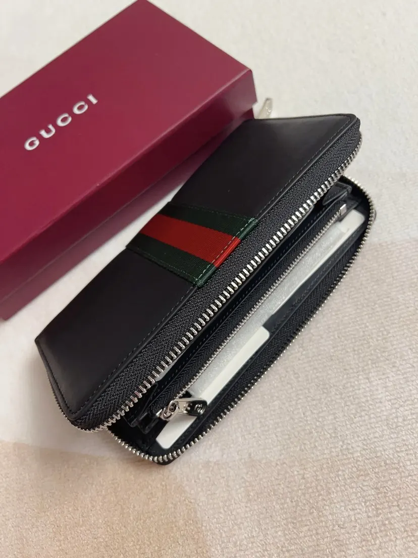 Gucci GG Supreme 黑色 Monogram 錢包