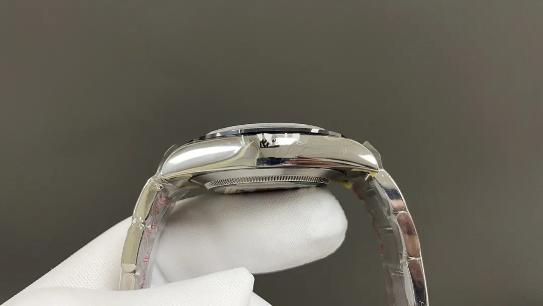 Rolex 玫瑰金 手錶 經典腕表款(數字6) Rolex 玫瑰金 手錶 經典腕表款(數字6)