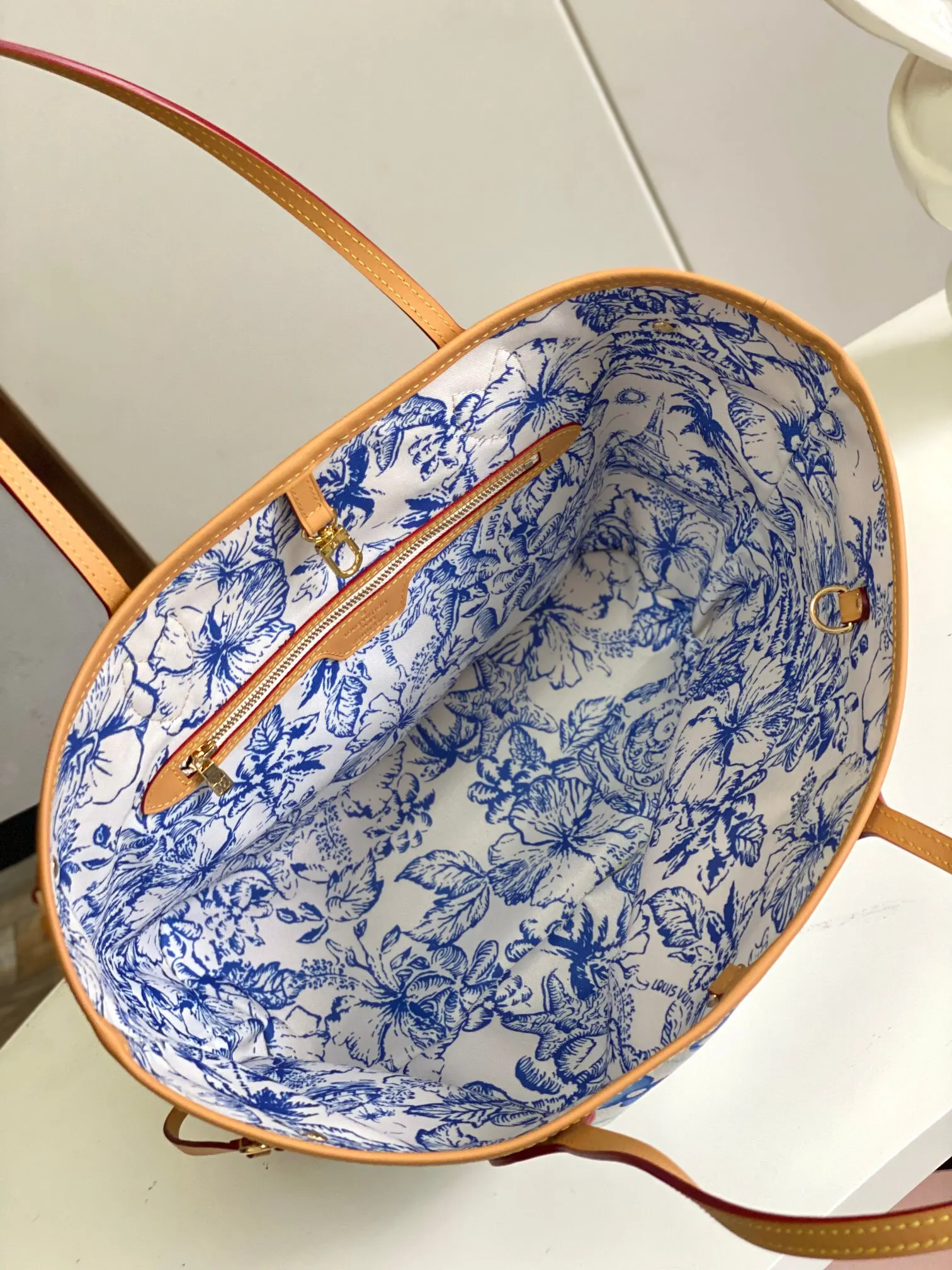 LV Neverfull 藍色 紅色 帆布 托特包 大容量托特款(數字9) LV Neverfull 藍色 紅色 帆布 托特包 大容量托特款(數字9)