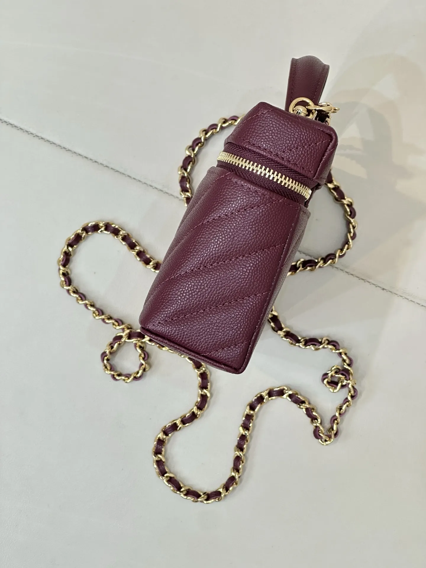 Crossbody Bag Lightweight Classic Leather