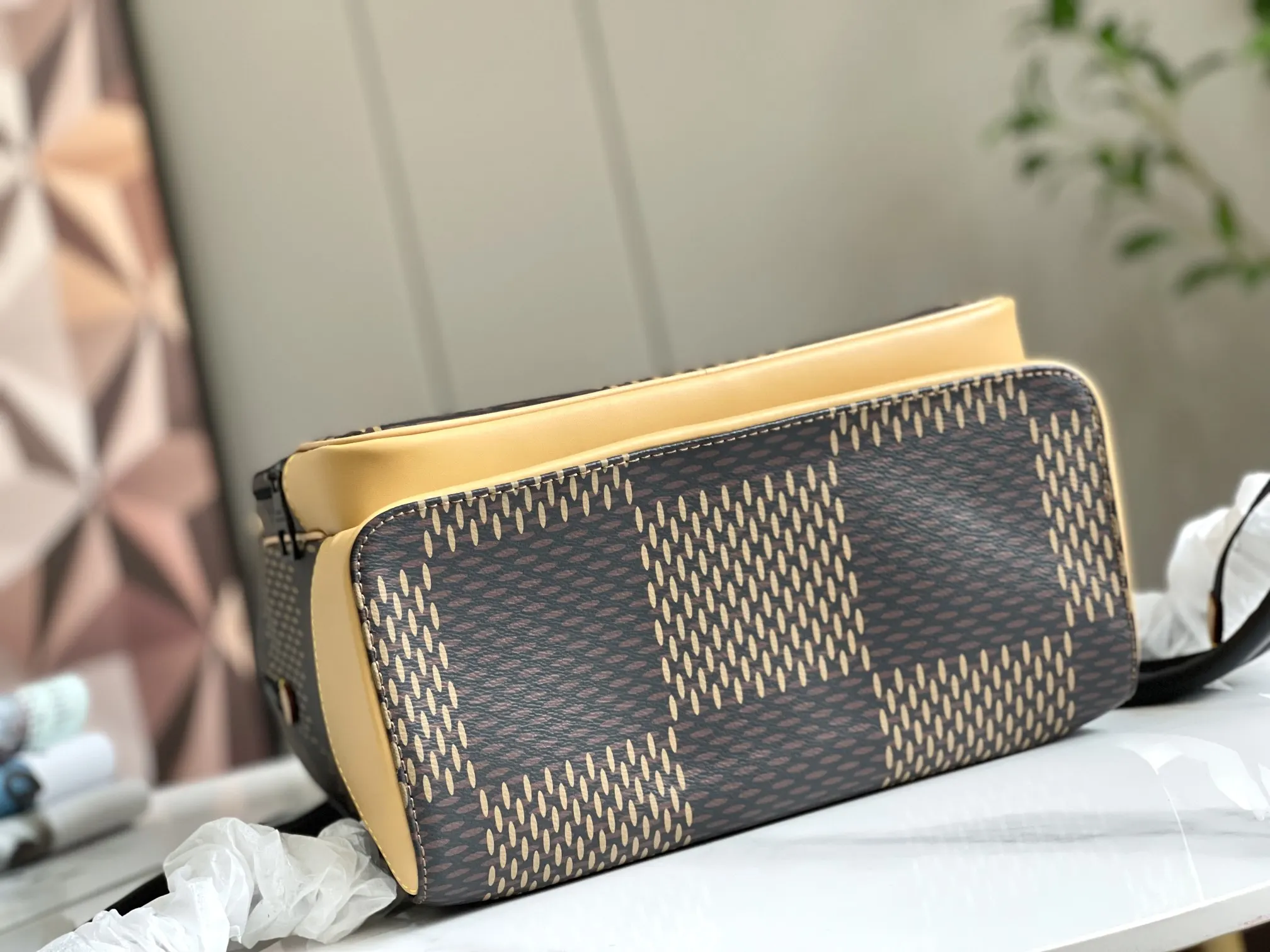 黑色 Damier 雙肩包 实用雙肩款