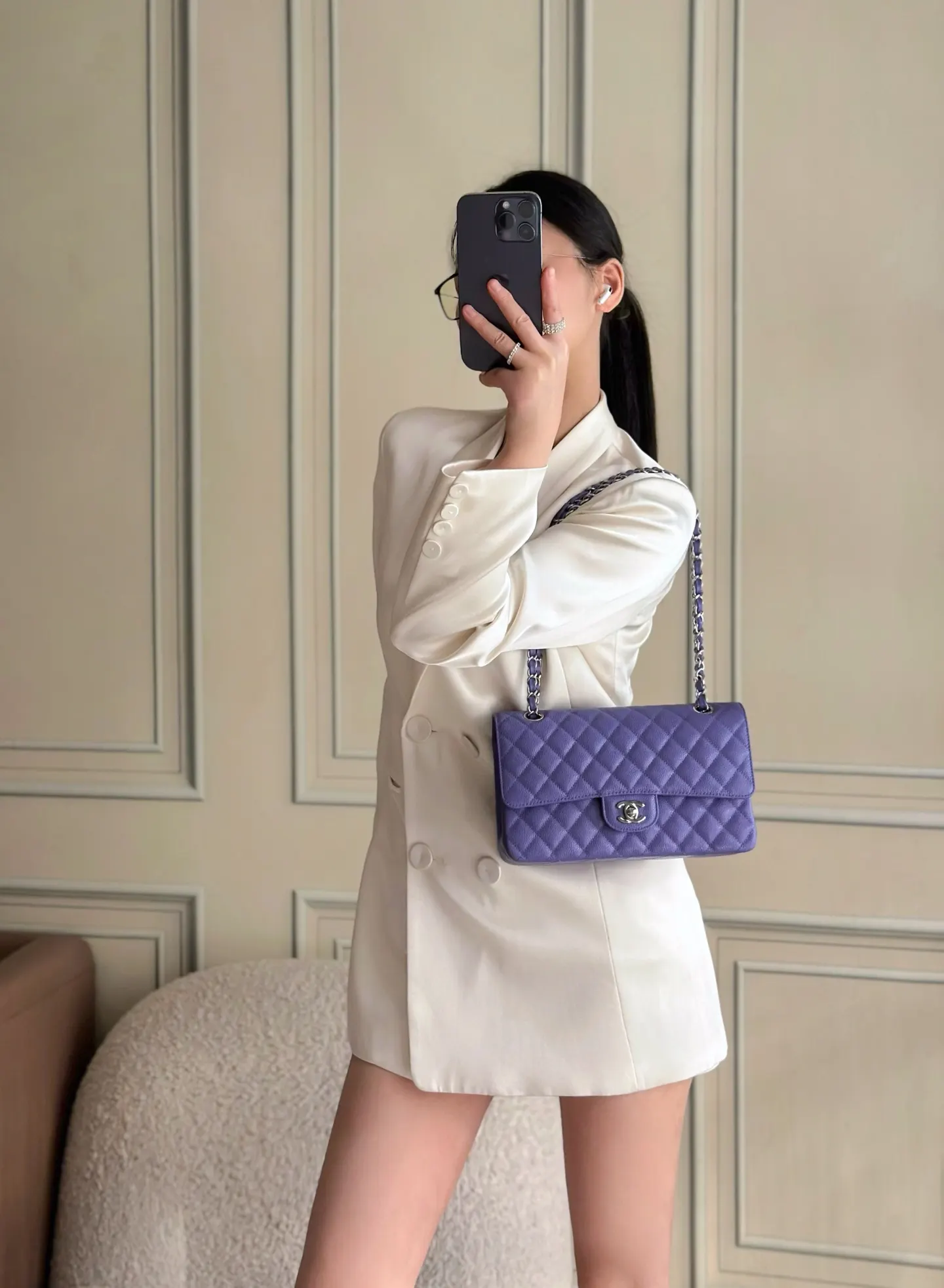 Chanel 紫色鱼子酱牛皮翻盖链条包 金扣