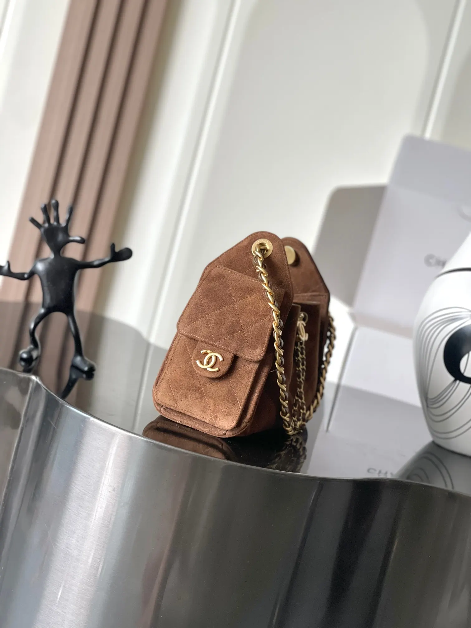 CHANEL 棕色牛皮Hobo腋下包 金链款