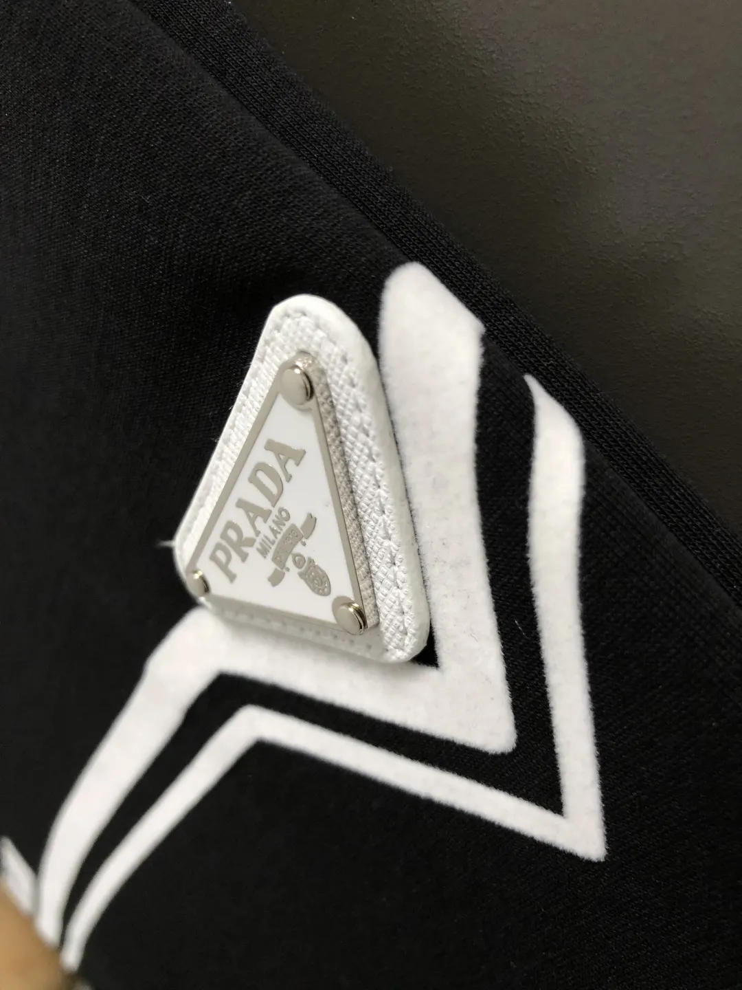 Prada 黑色Logo短袖T恤 休闲