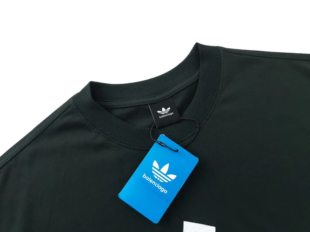 Adidas 白色 字母 刺绣 短袖T恤 日常百搭款 款2