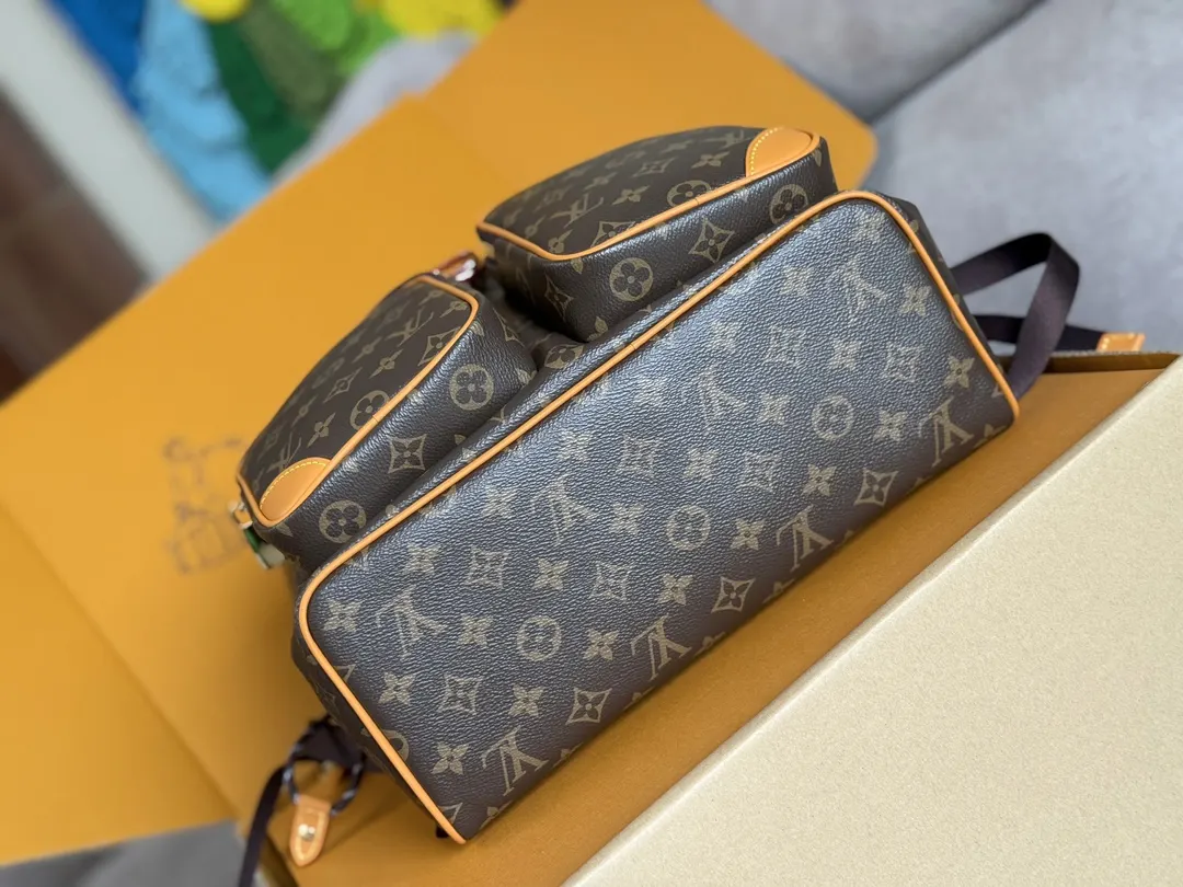Fashion Item Travel Canvas