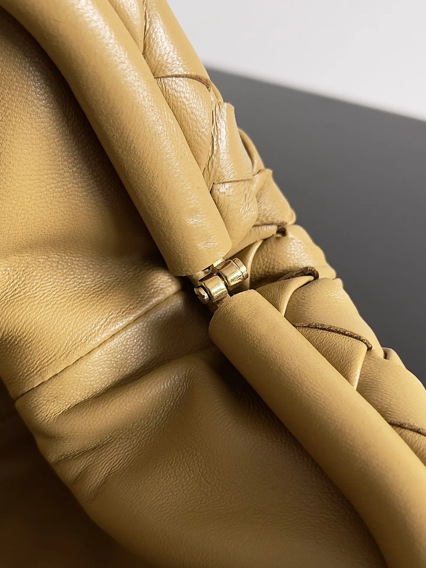 Bottega Veneta 鏈條包 精致鏈條款