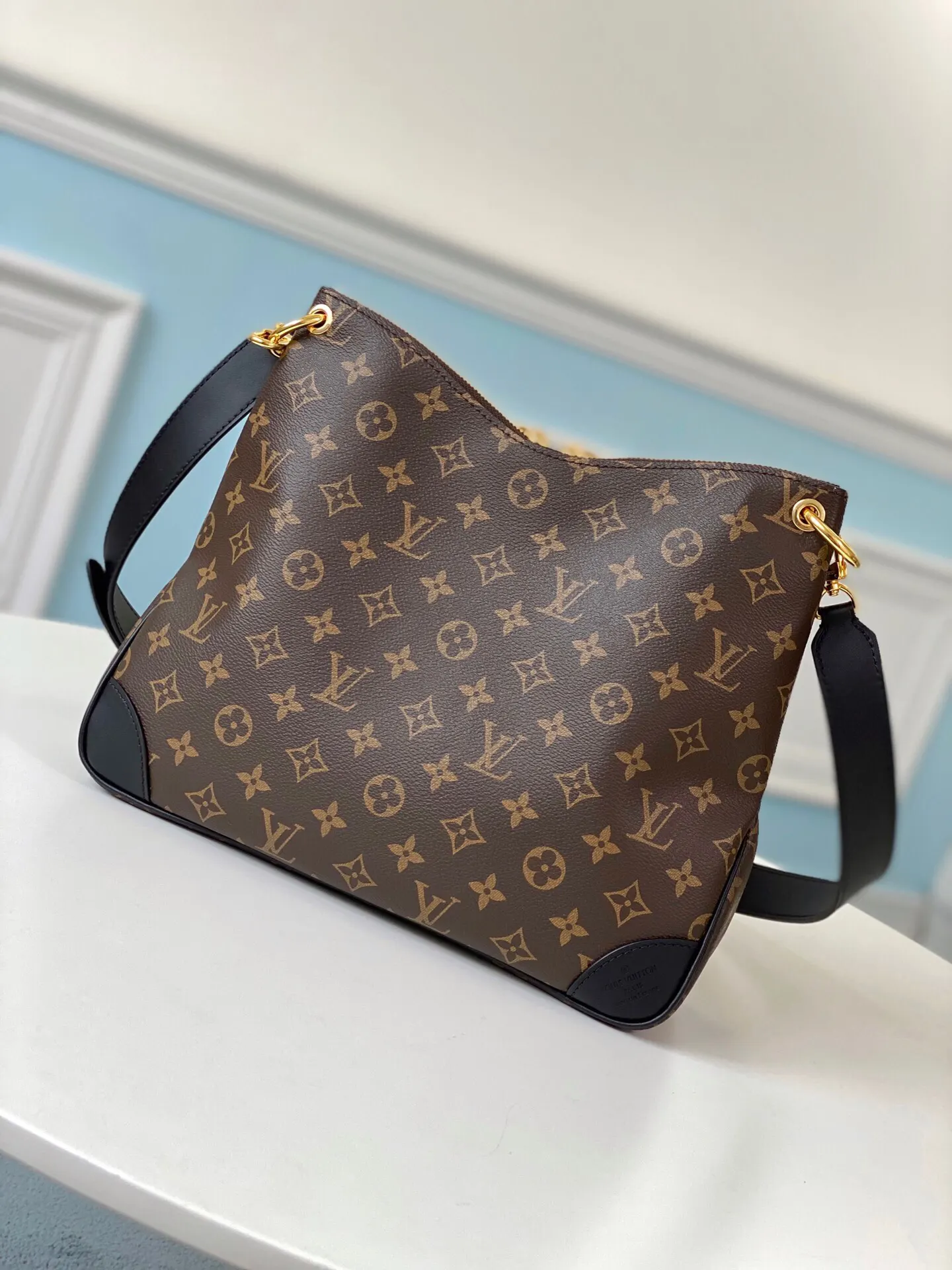 LV messenger bag Image 3 LV messenger bag Image 3