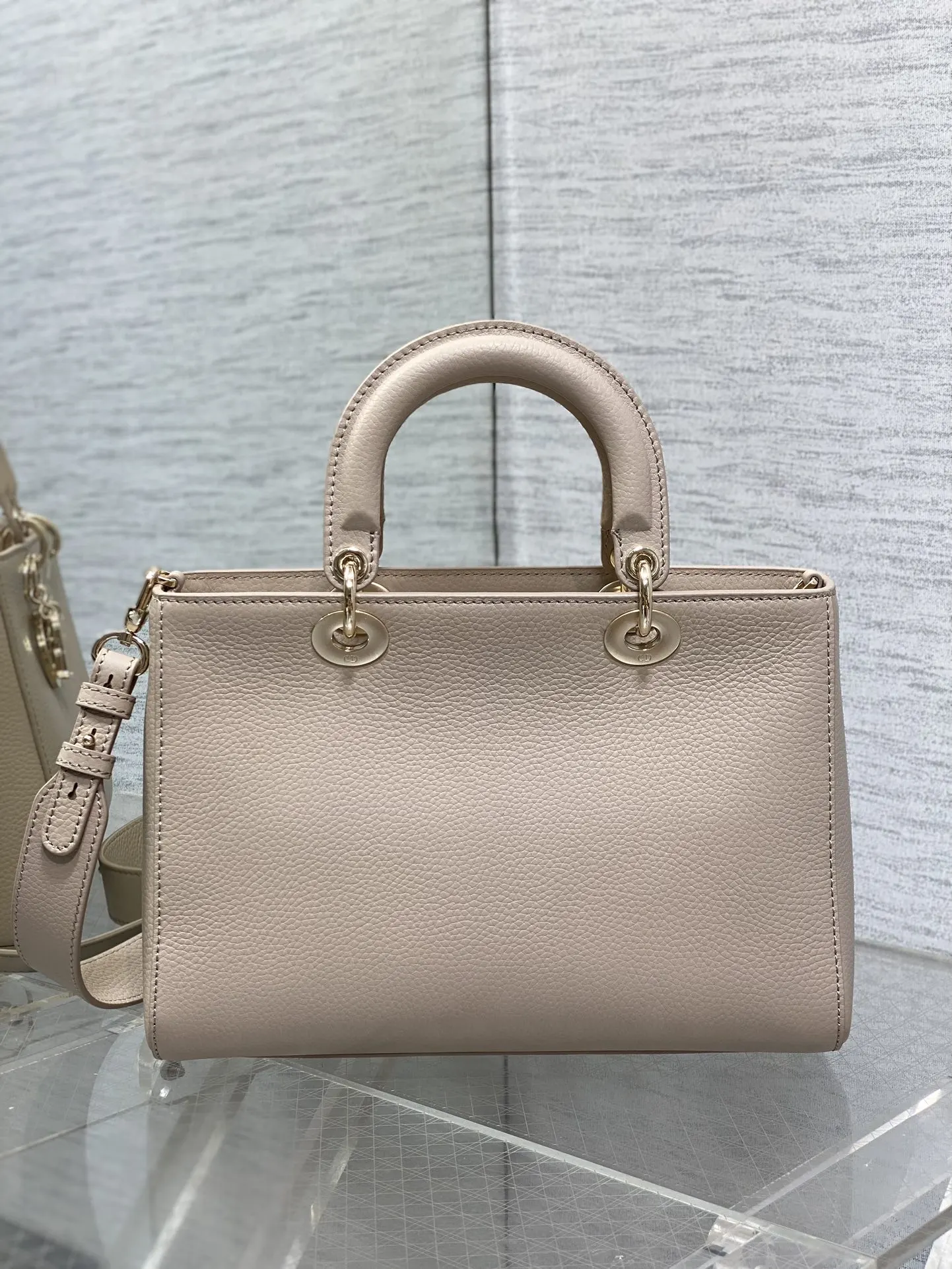Dior 黑色 牛皮 进口 牛皮横款戴妃包 Lady 手提包 通勤手提款