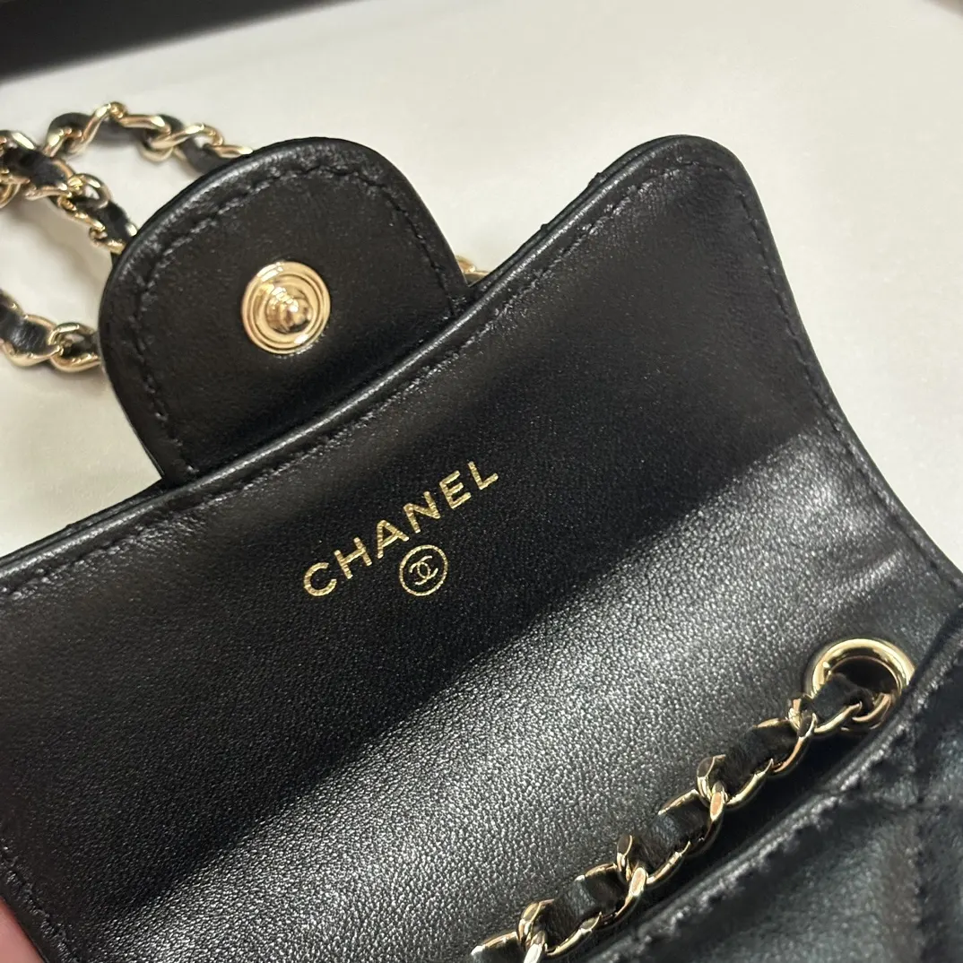 Chanel 黑色牛皮链条包 礼盒