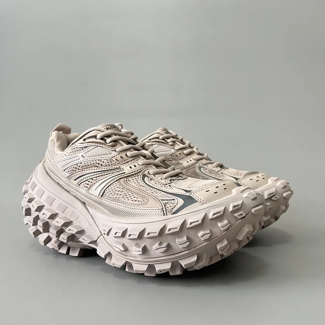Balenciaga 棕色 运动鞋