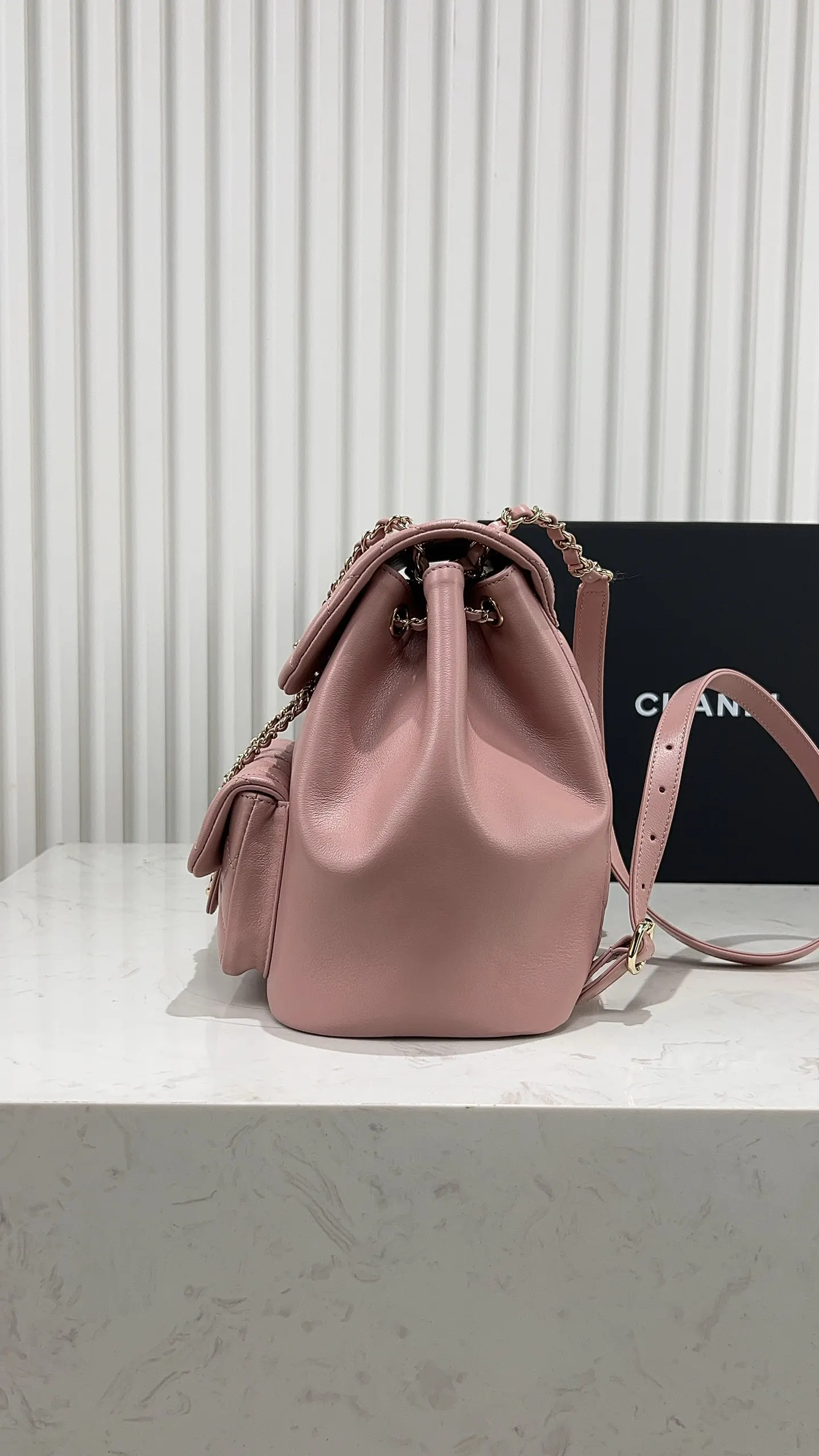 CHANEL 粉色 小牛皮 雙肩包 实用雙肩款